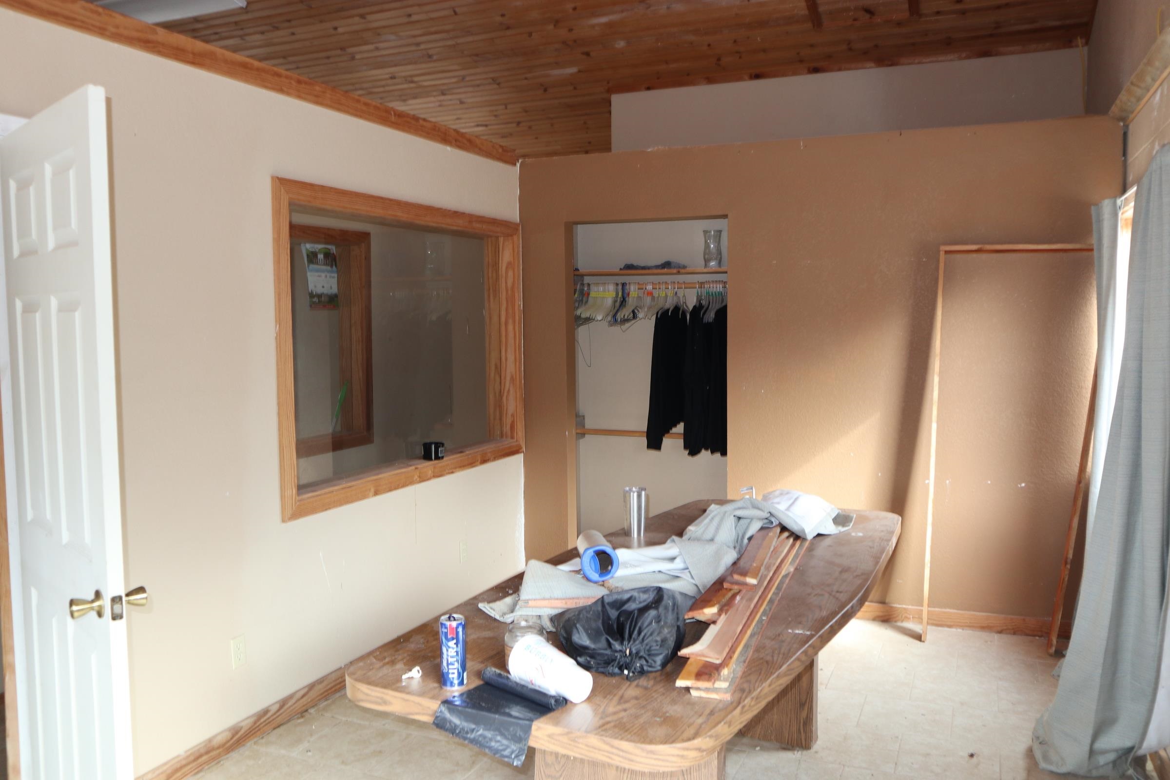 Metes & Bounds - Commercial Sale