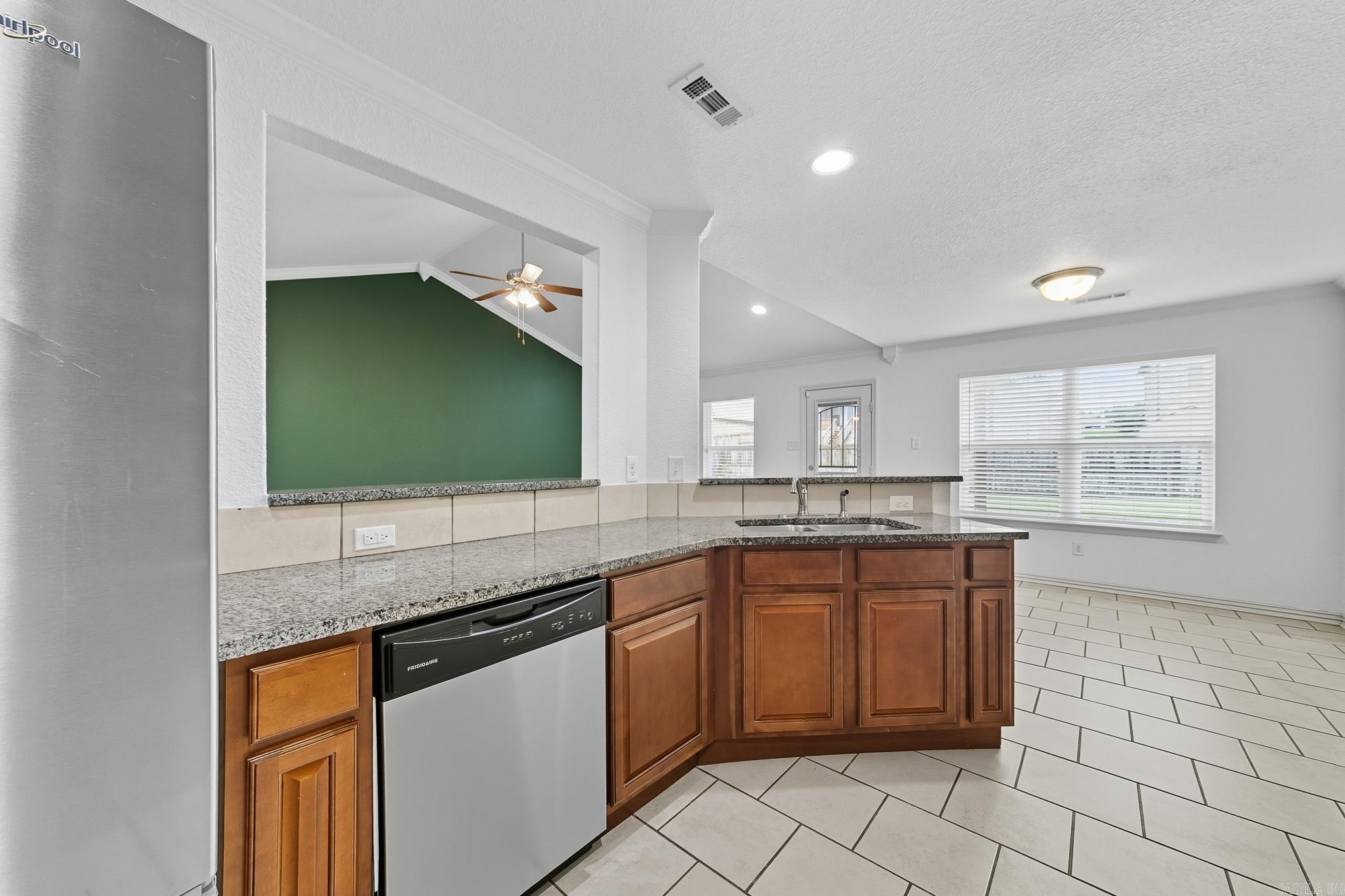 BENT TREE ESTATES - Residential Lease