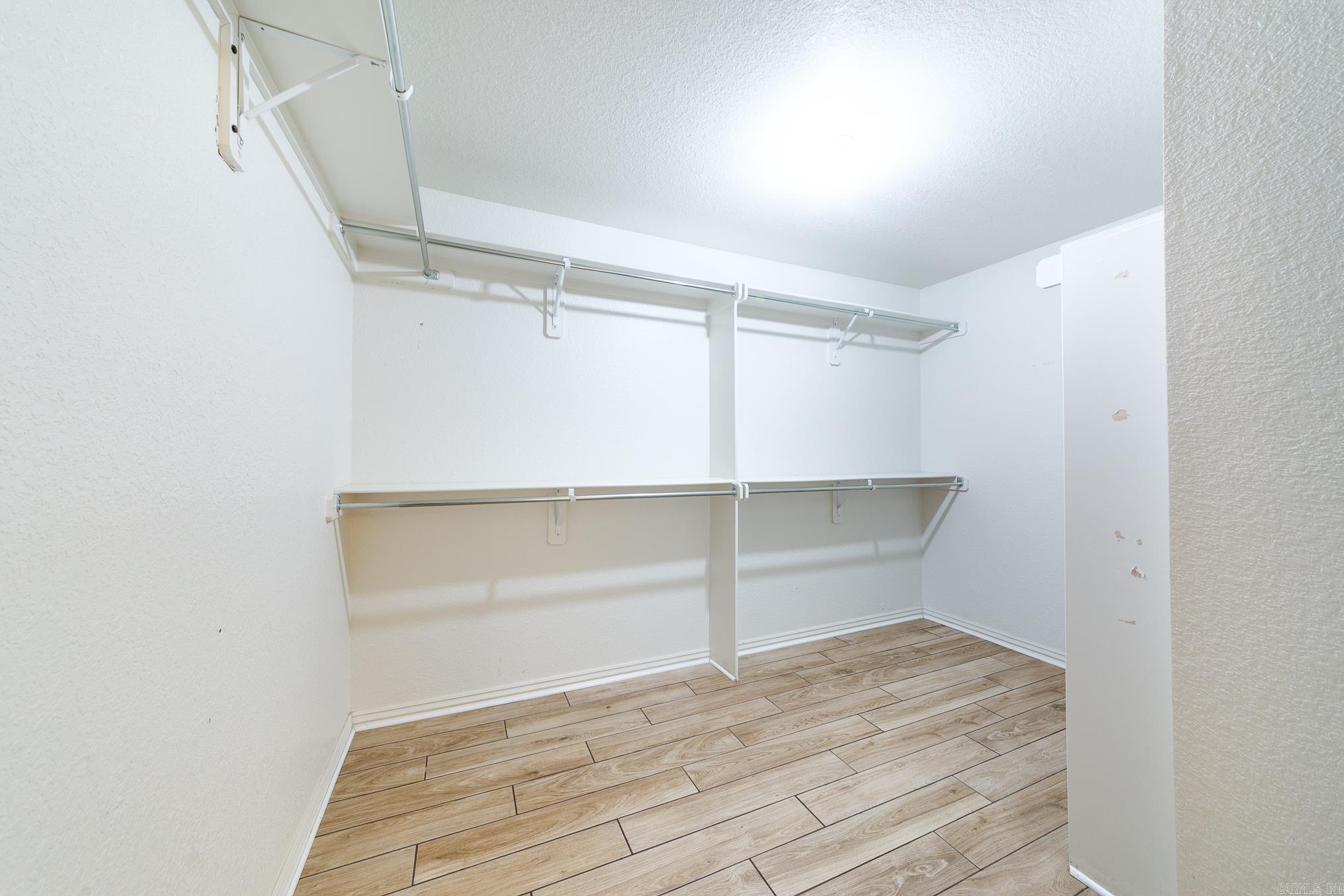 BENT TREE ESTATES - Residential Lease