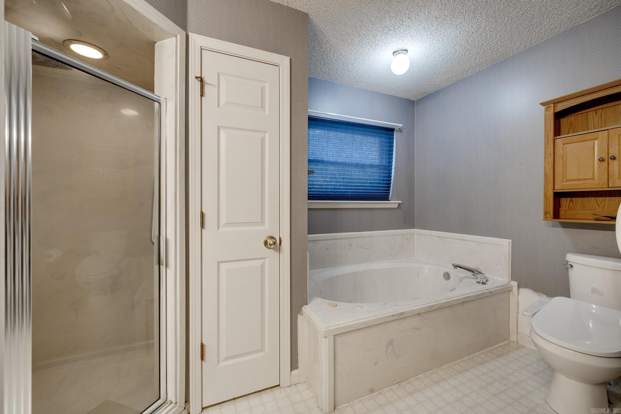 FOXWOOD J - Residential