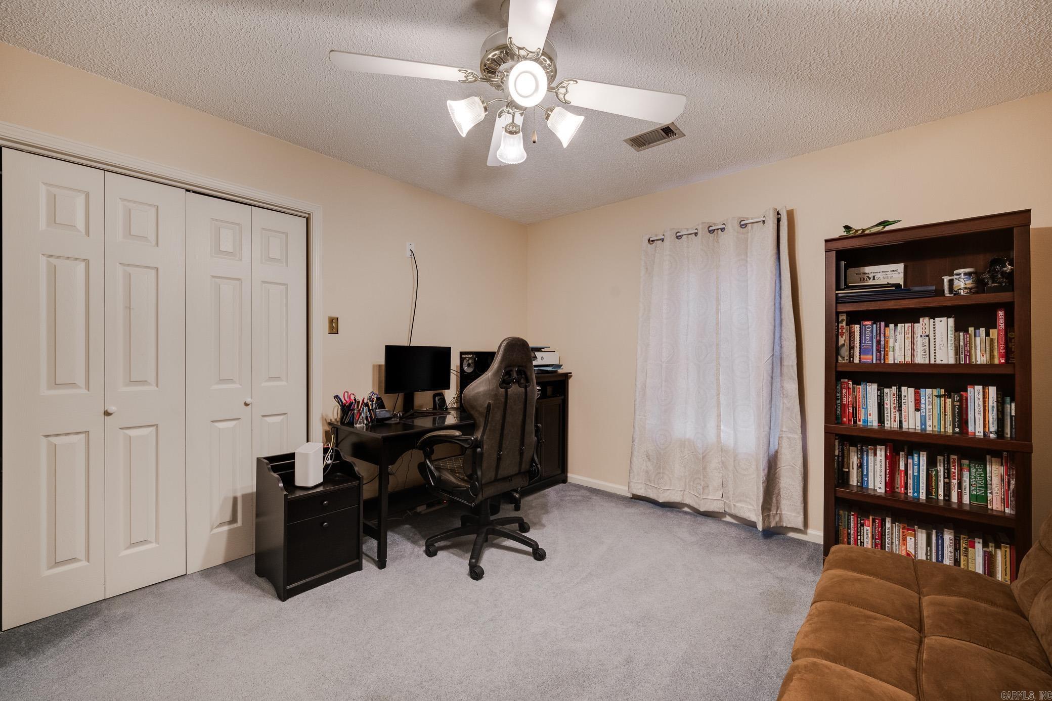 FOXWOOD J - Residential