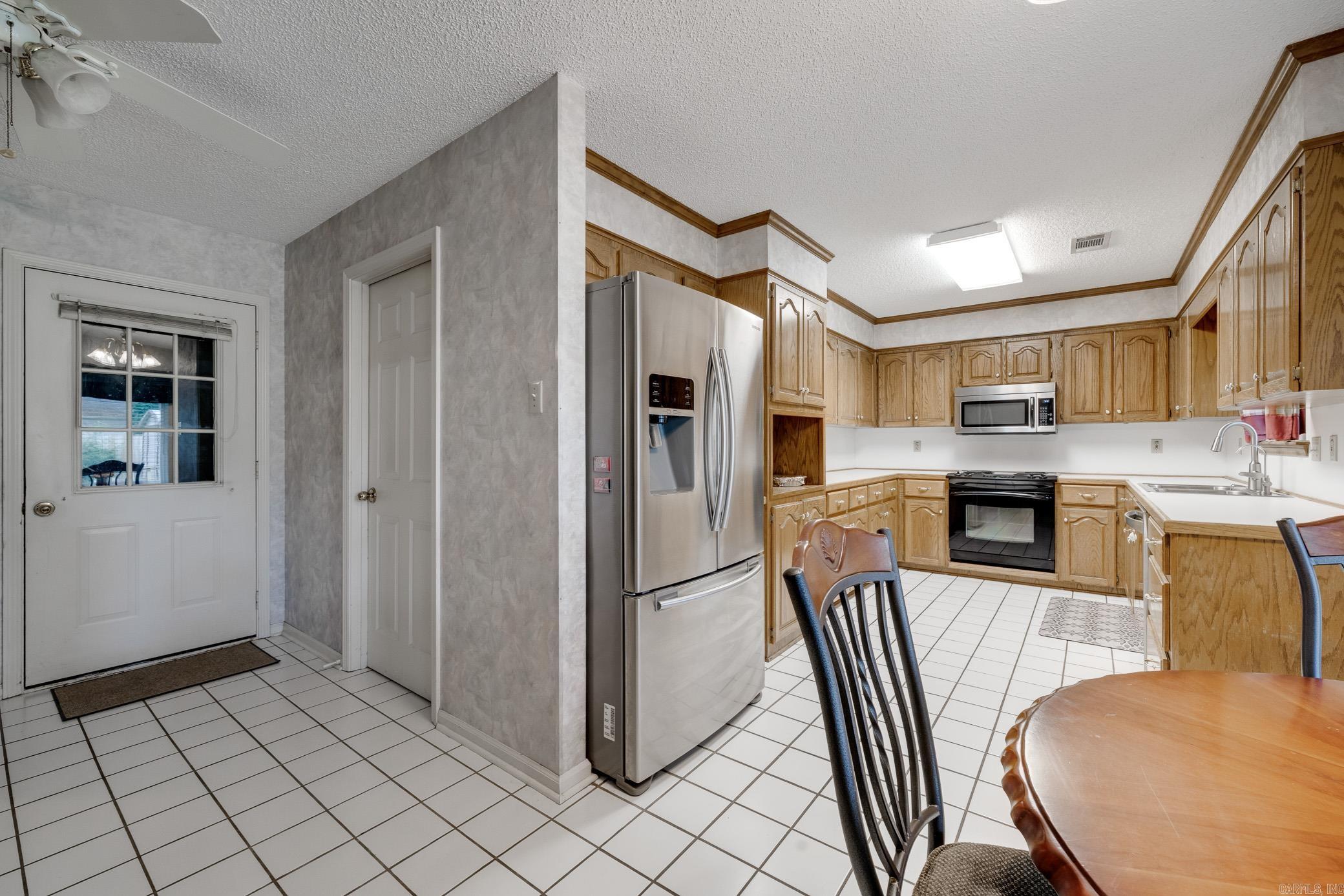 FOXWOOD J - Residential