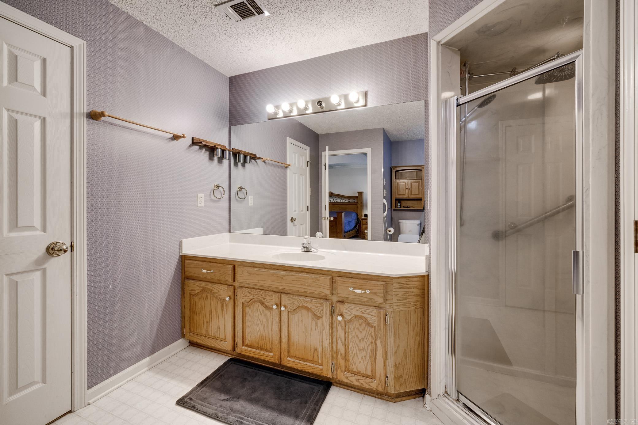 FOXWOOD J - Residential