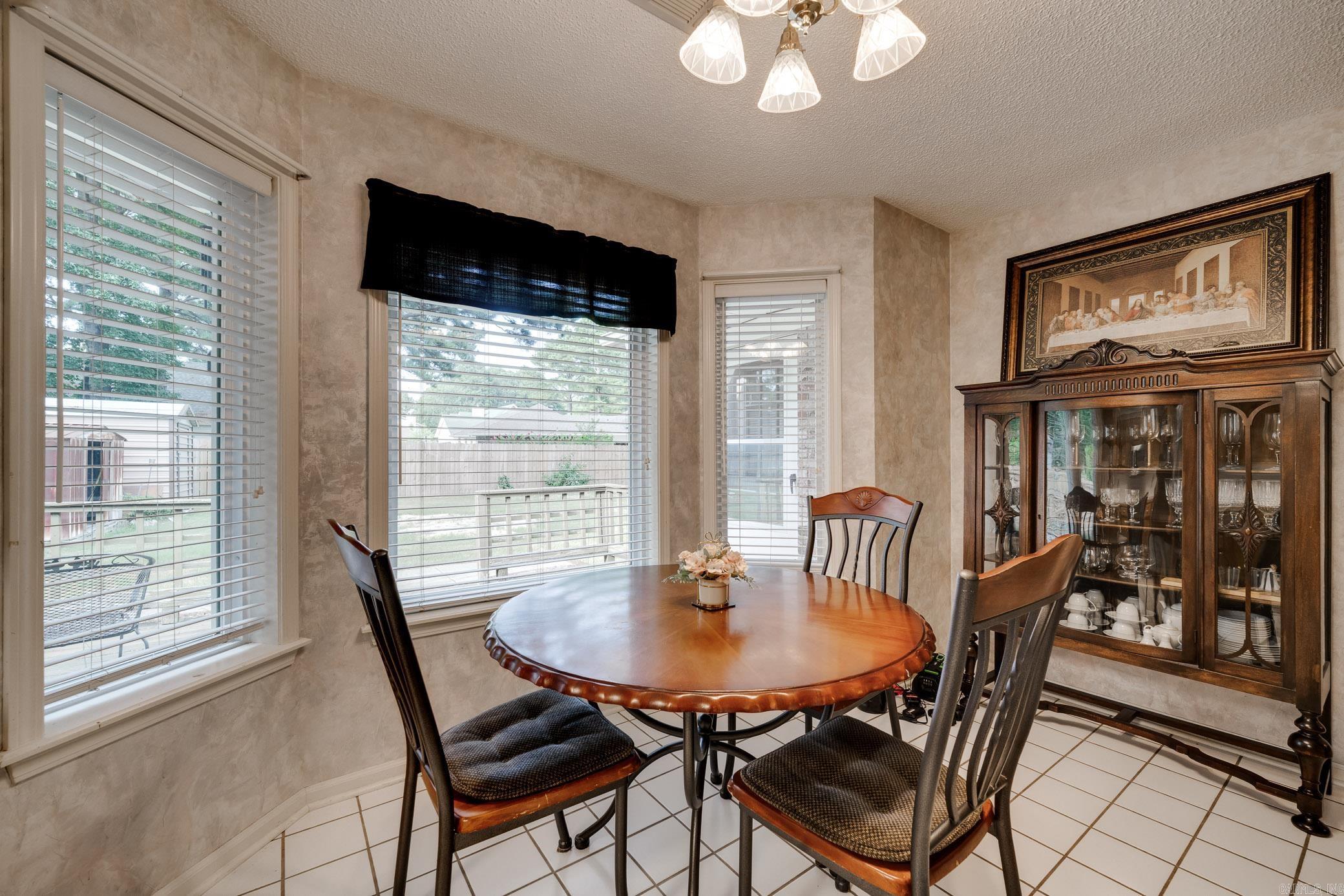 FOXWOOD J - Residential