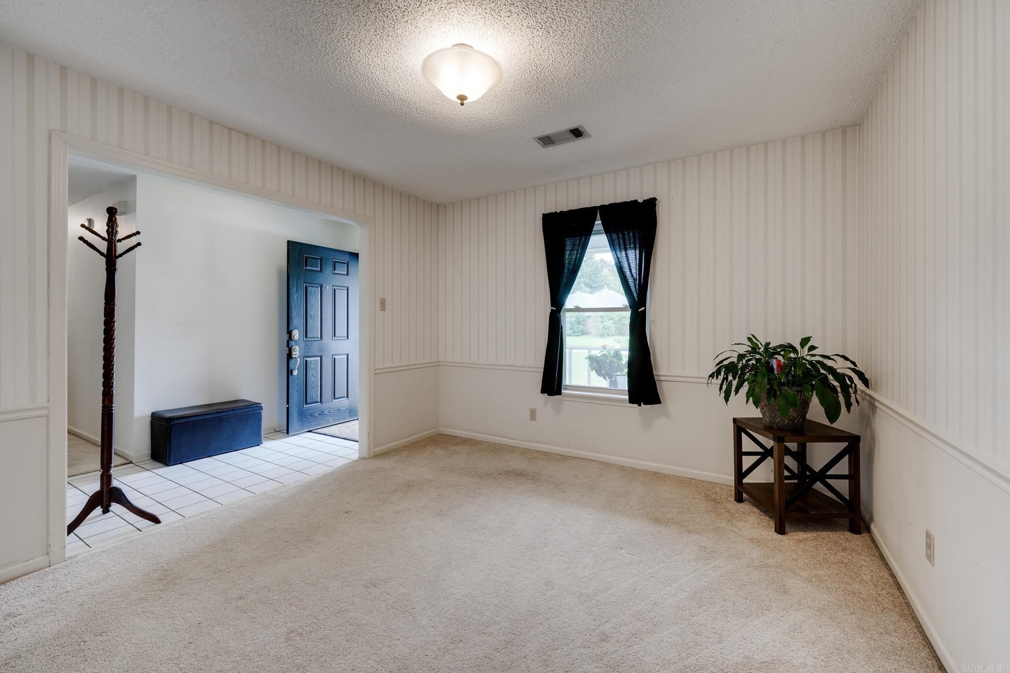 FOXWOOD J - Residential