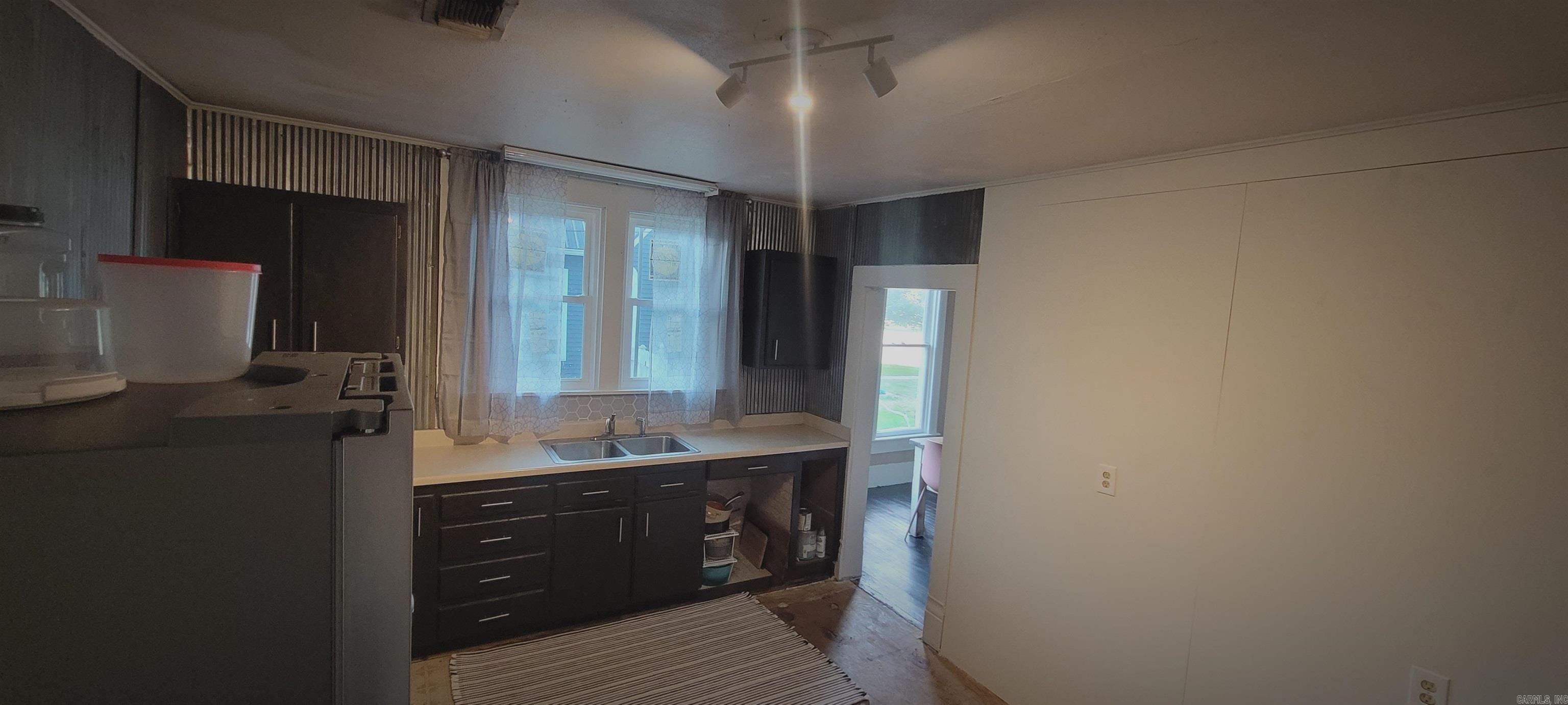 Mena Original - Residential