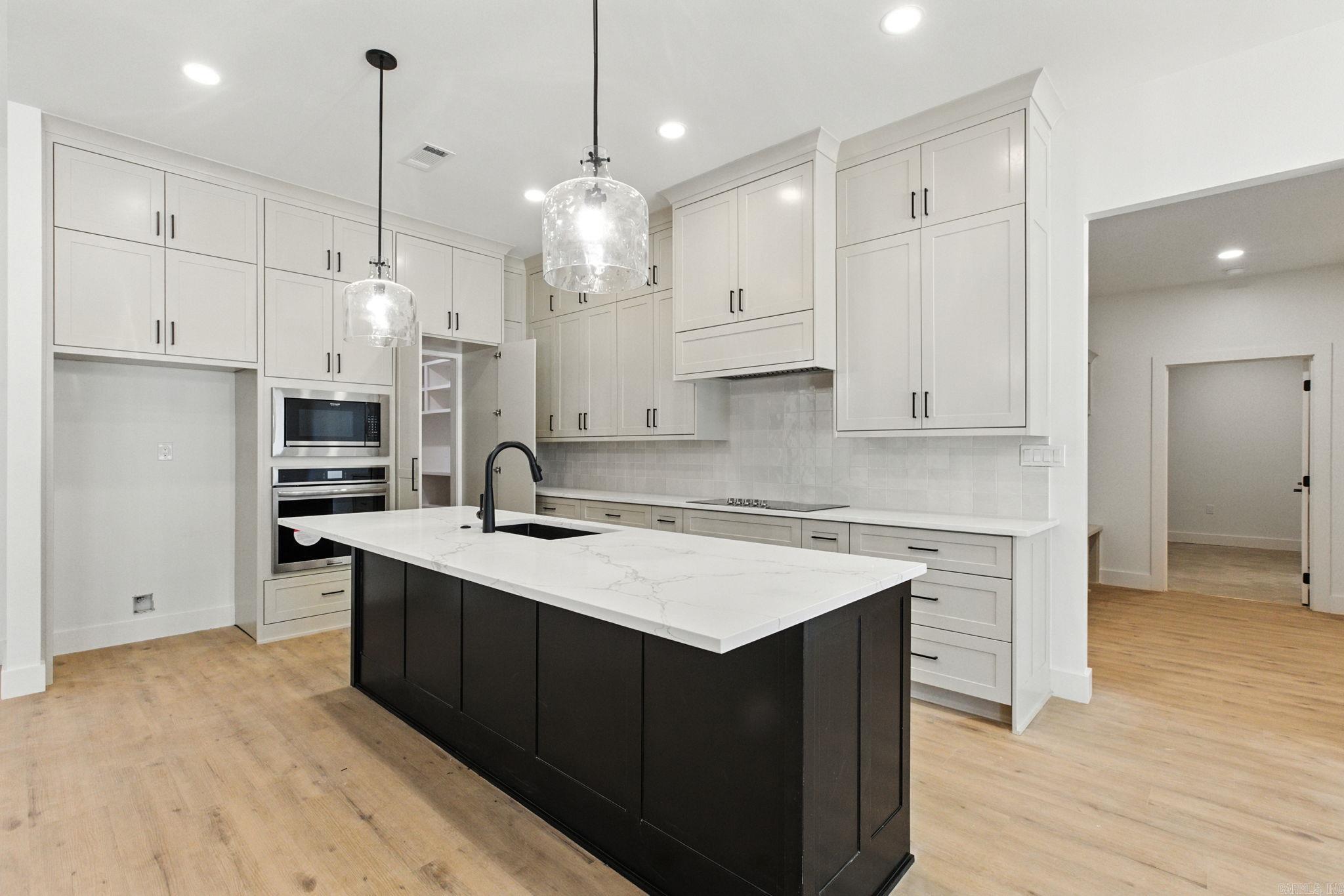 BIG ROCK ESTATES - Residential