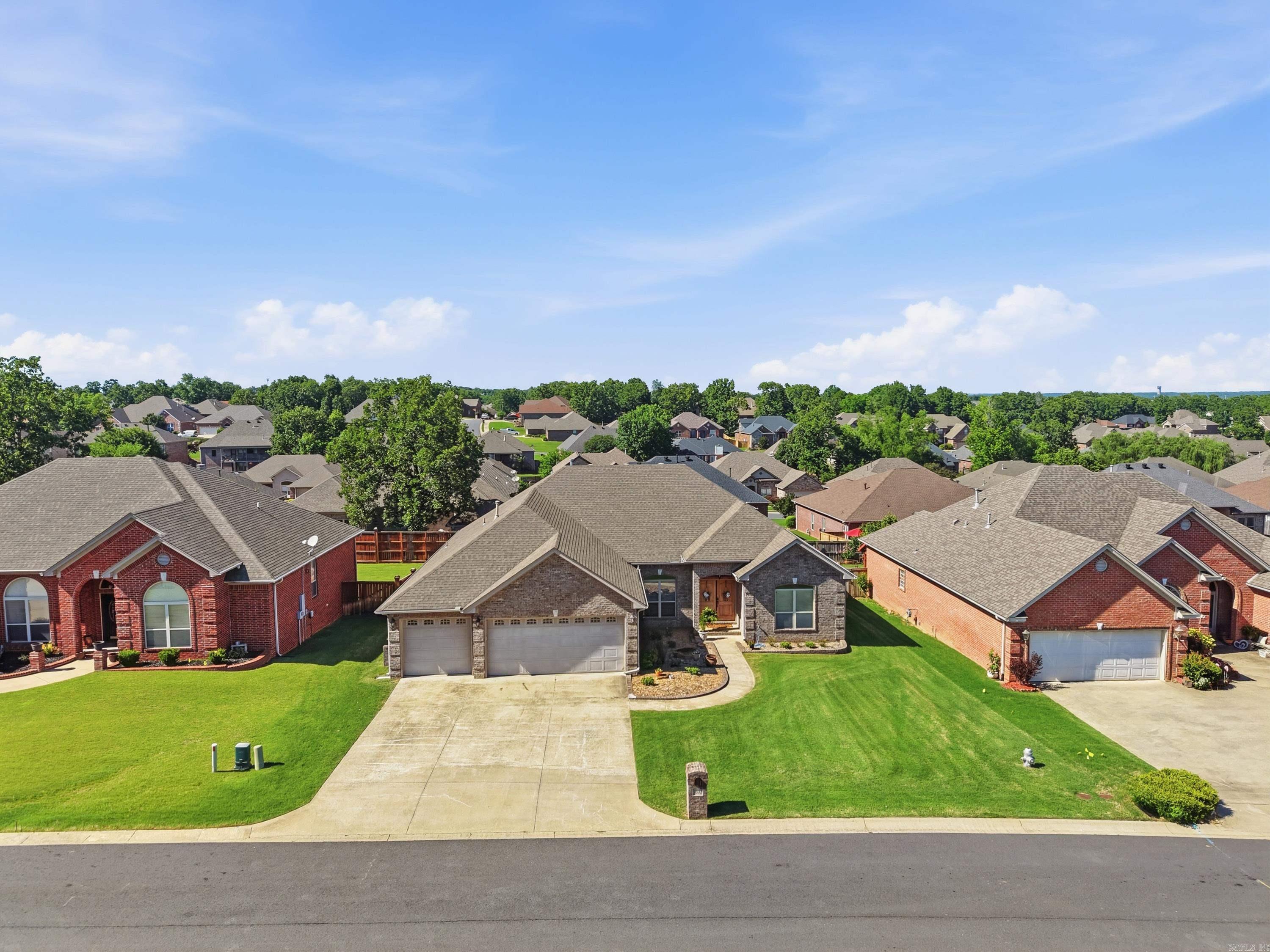 MILLERS CROSSING - Residential
