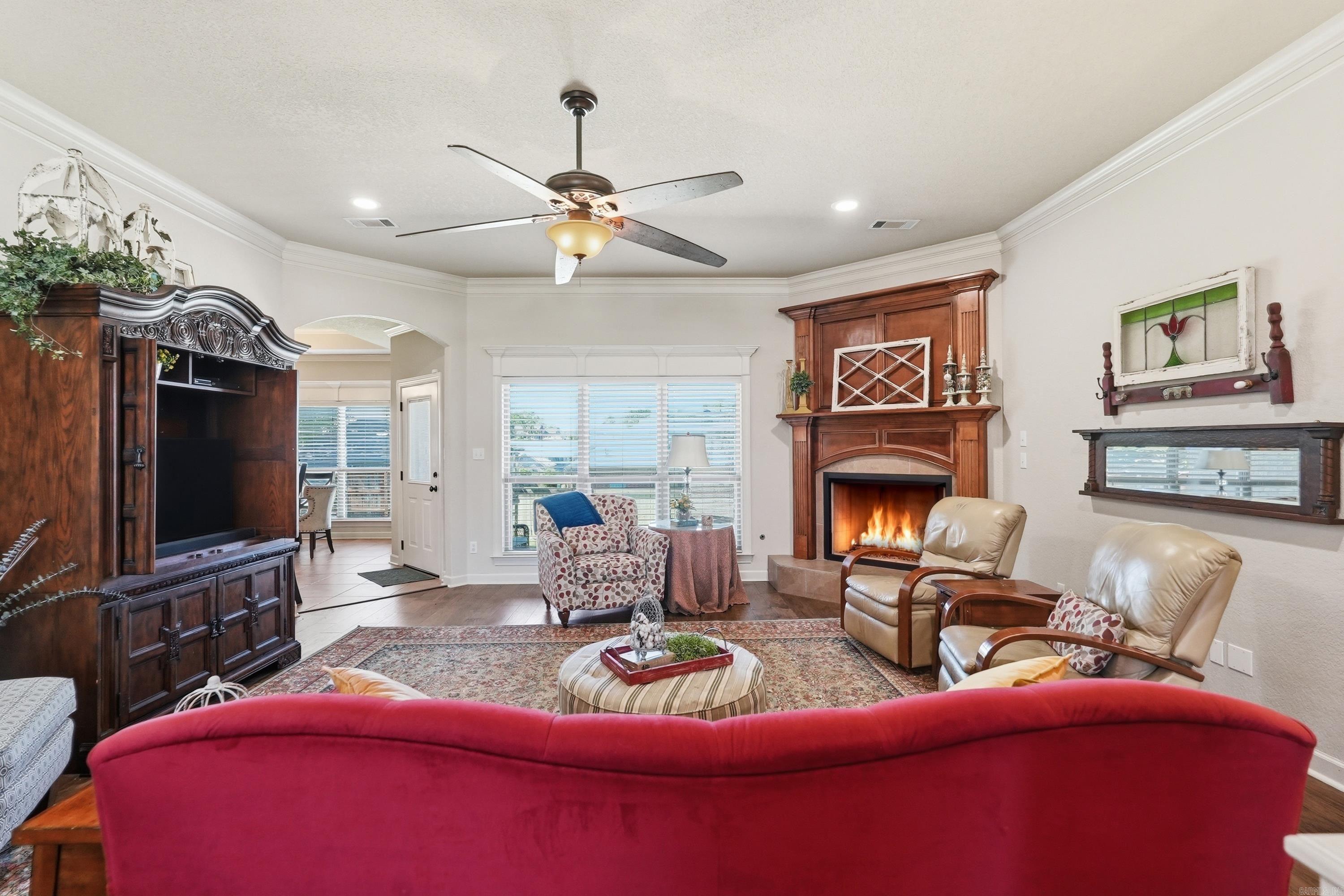 MILLERS CROSSING - Residential