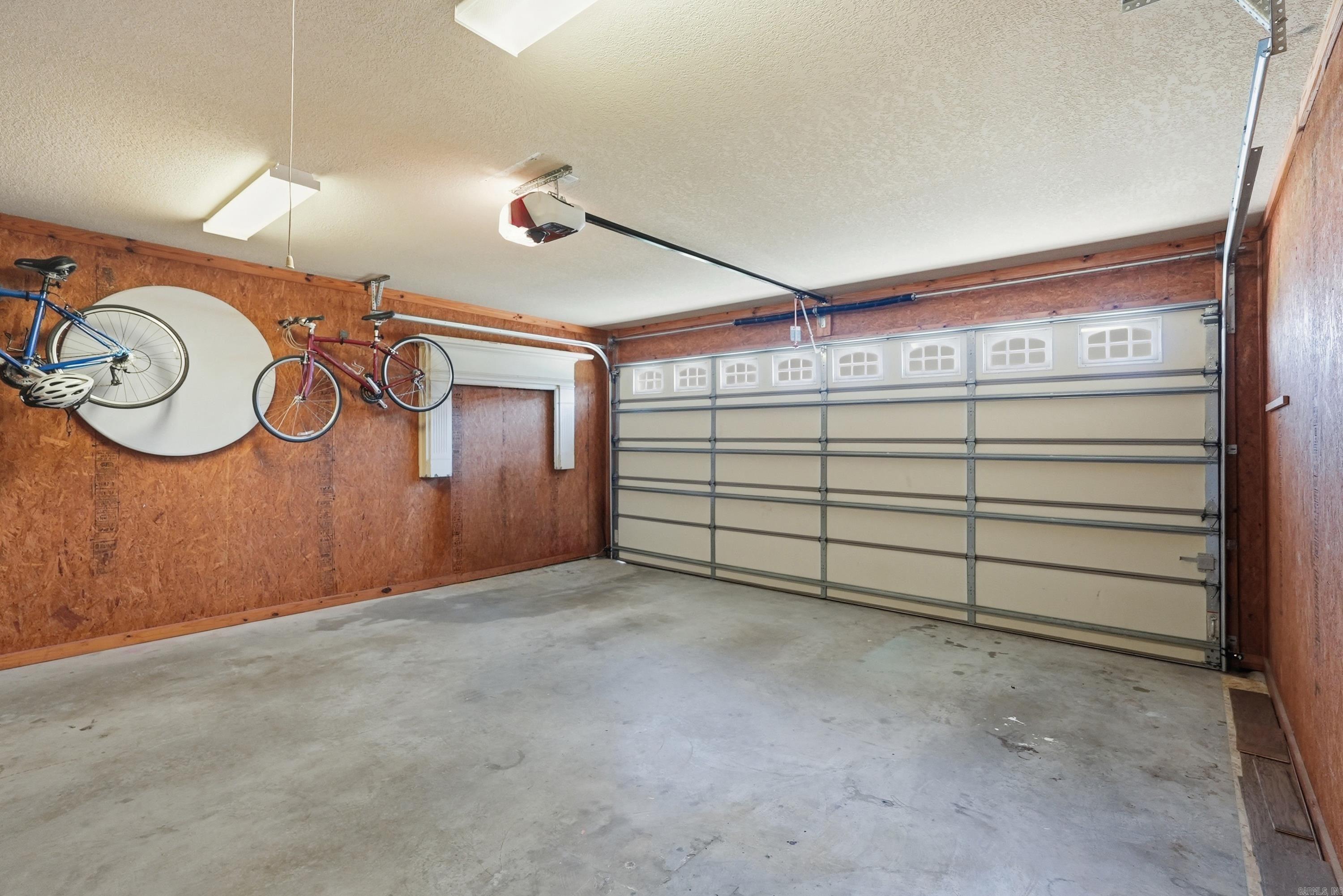 MILLERS CROSSING - Residential
