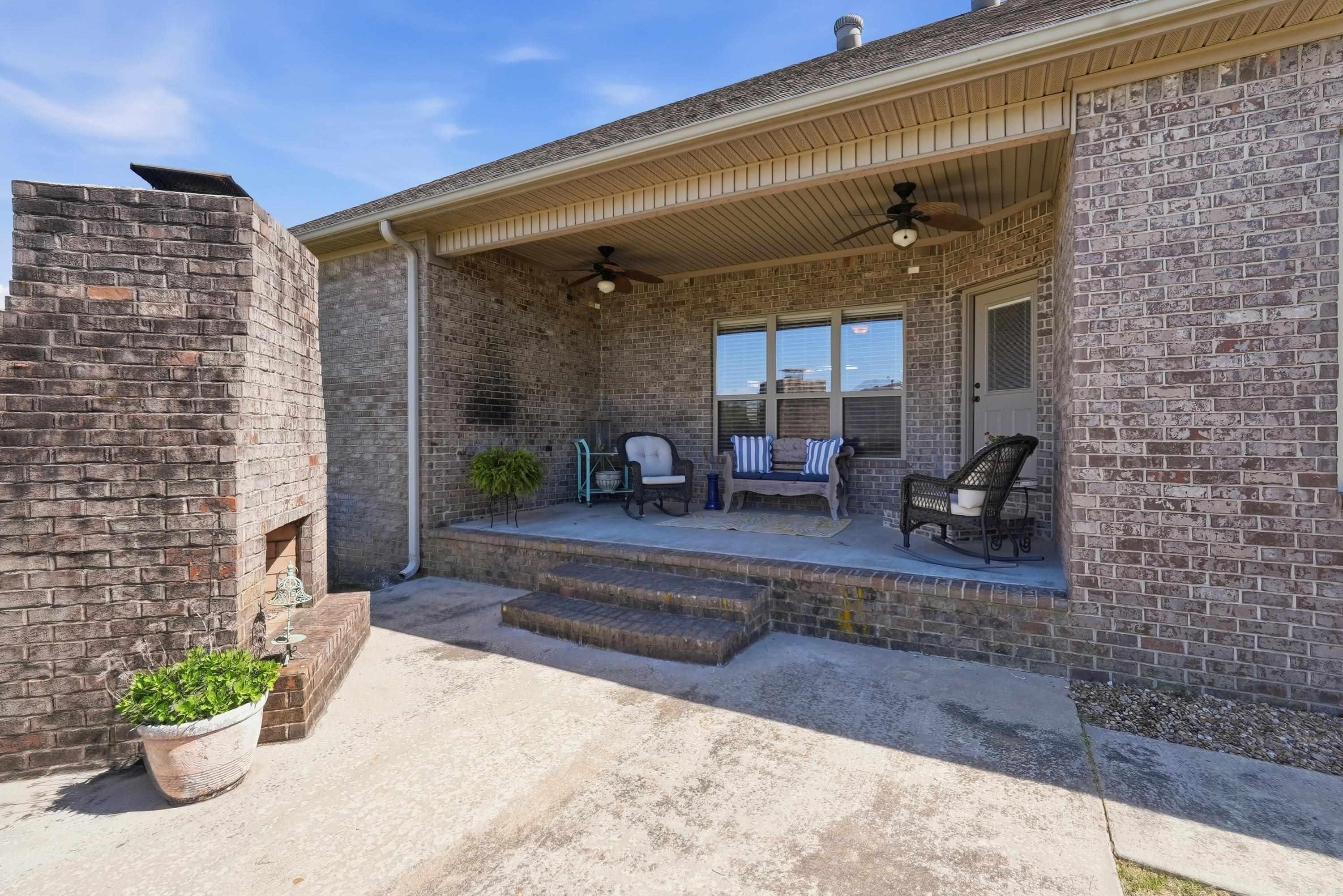 MILLERS CROSSING - Residential