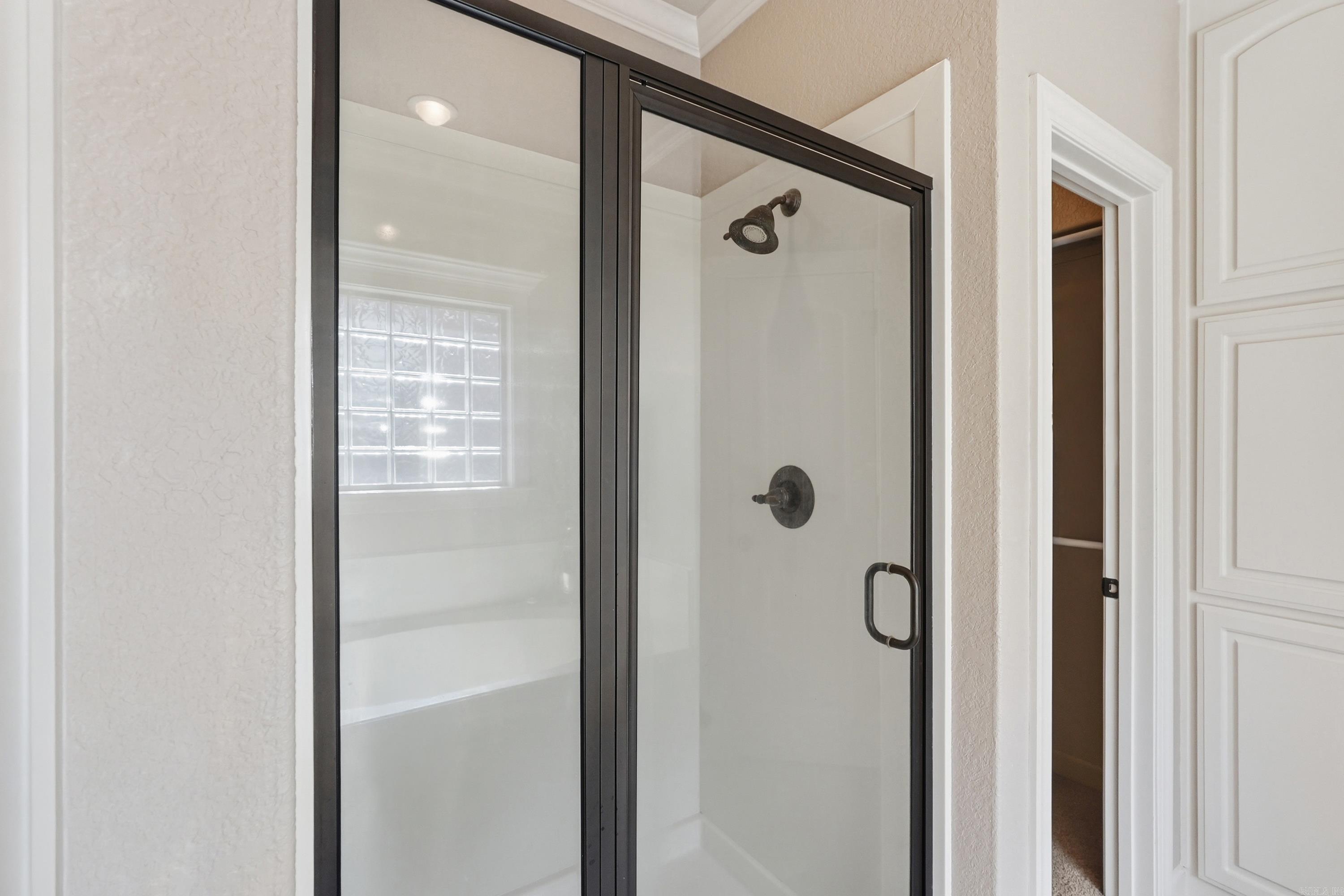 MILLERS CROSSING - Residential