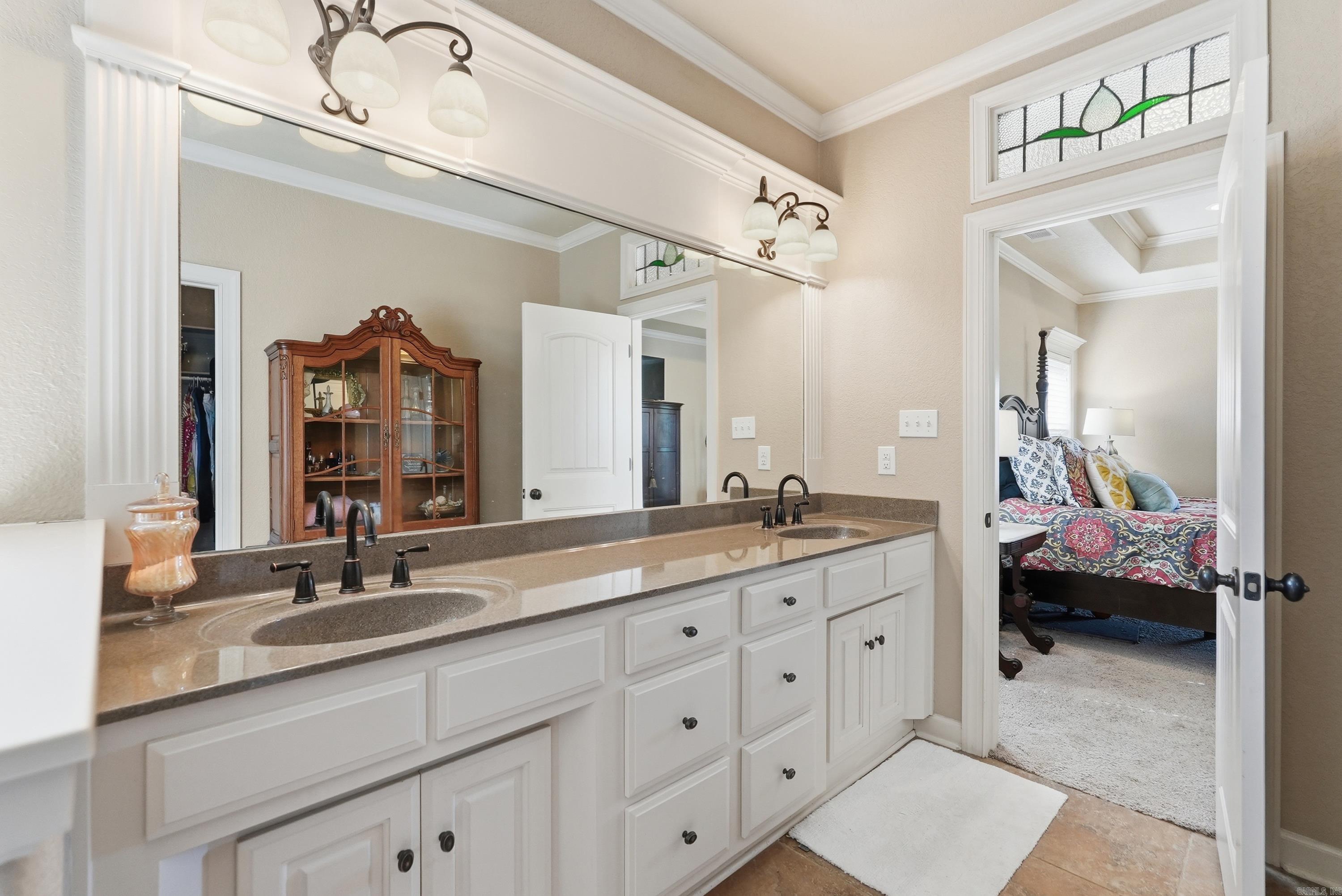 MILLERS CROSSING - Residential