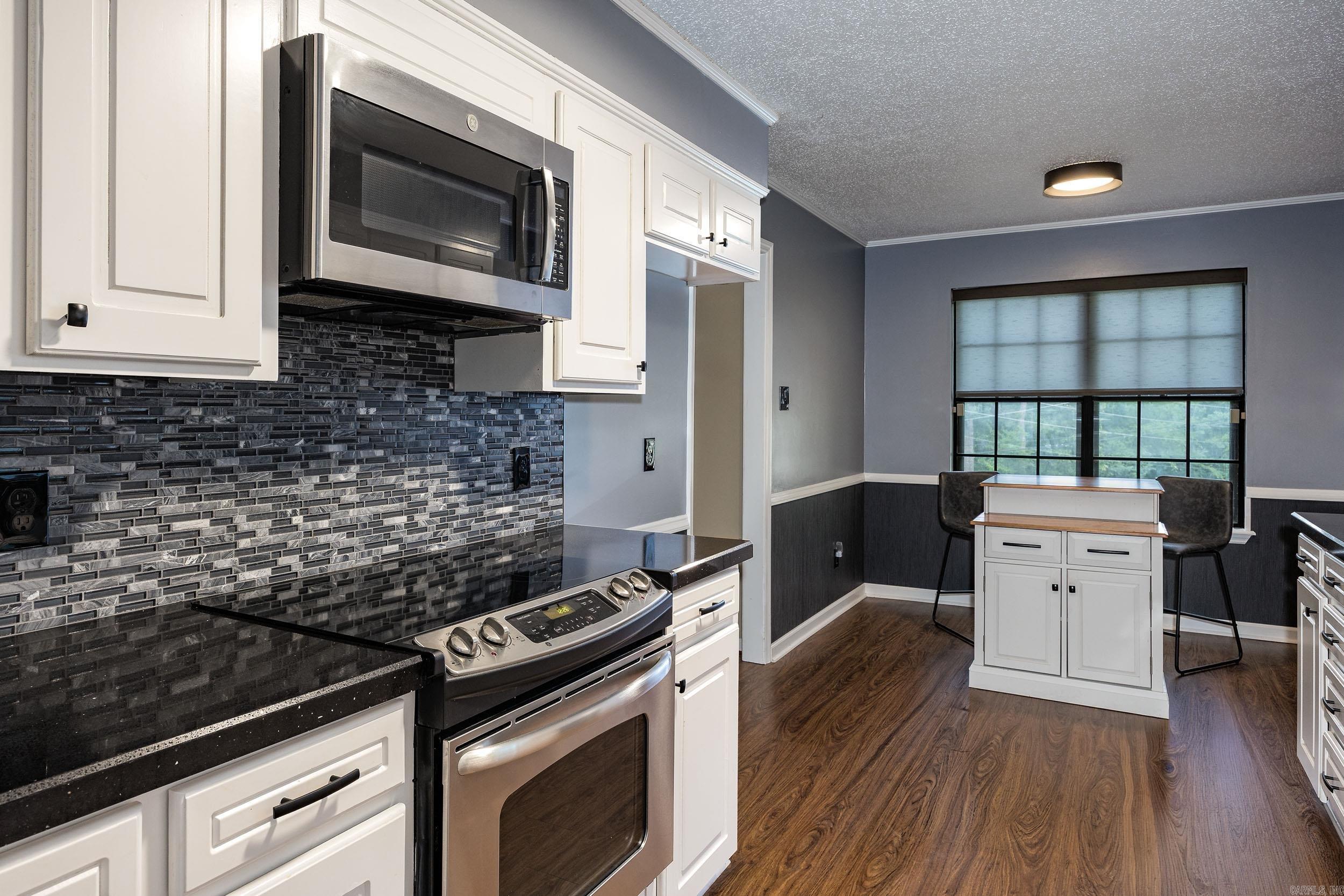 WALNUT VALLEY - Residential