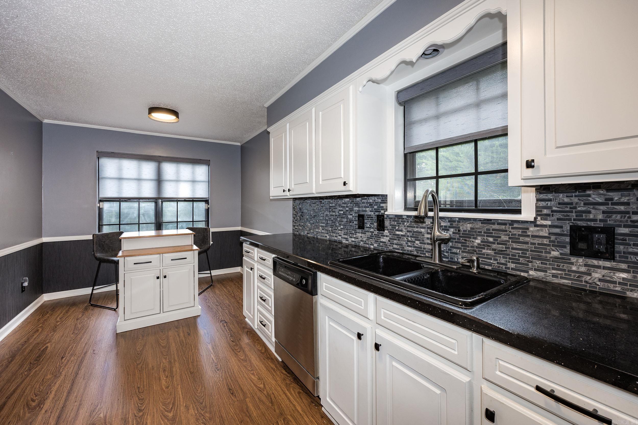 WALNUT VALLEY - Residential
