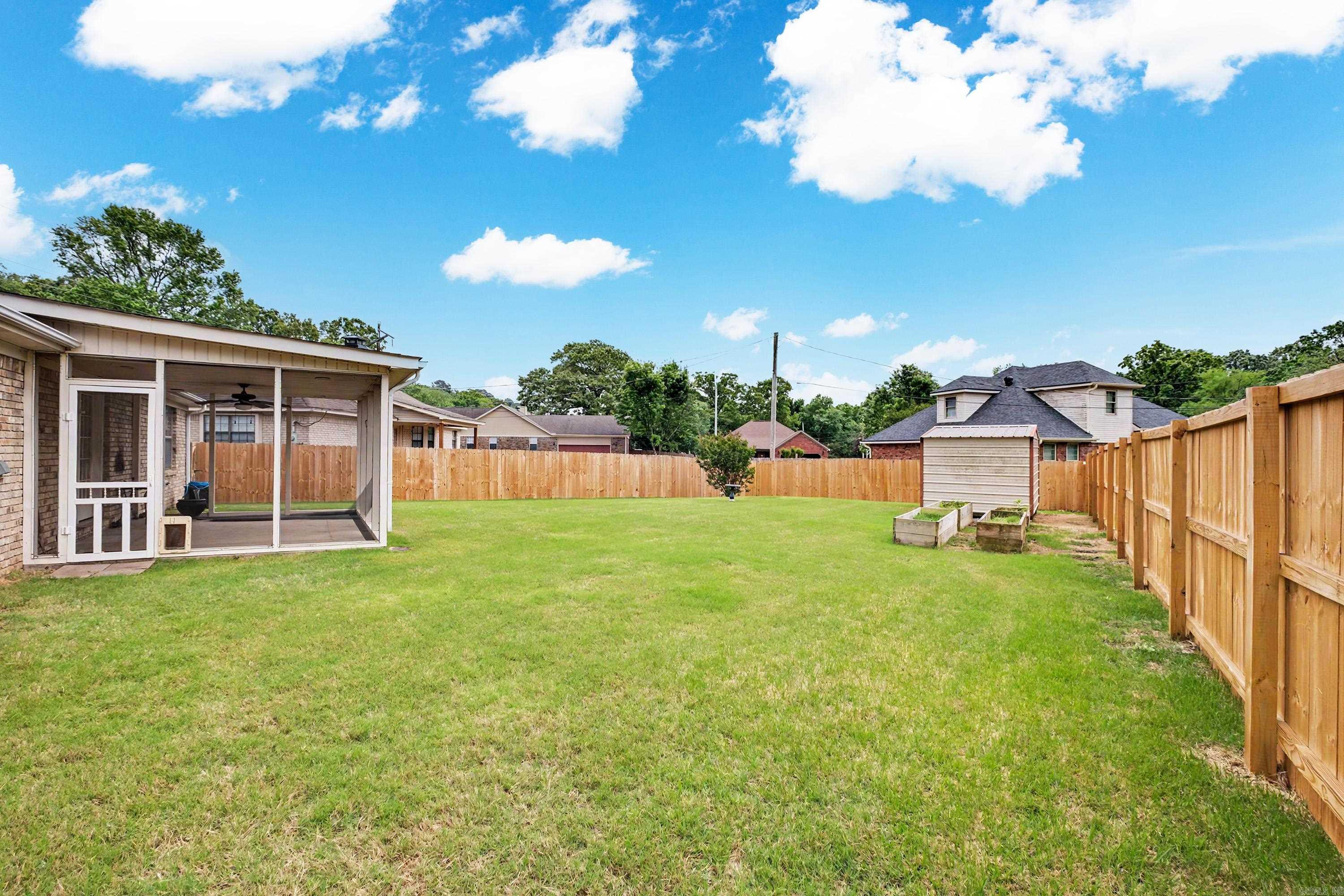 LAKEWOOD VALLEY ADDN - Residential