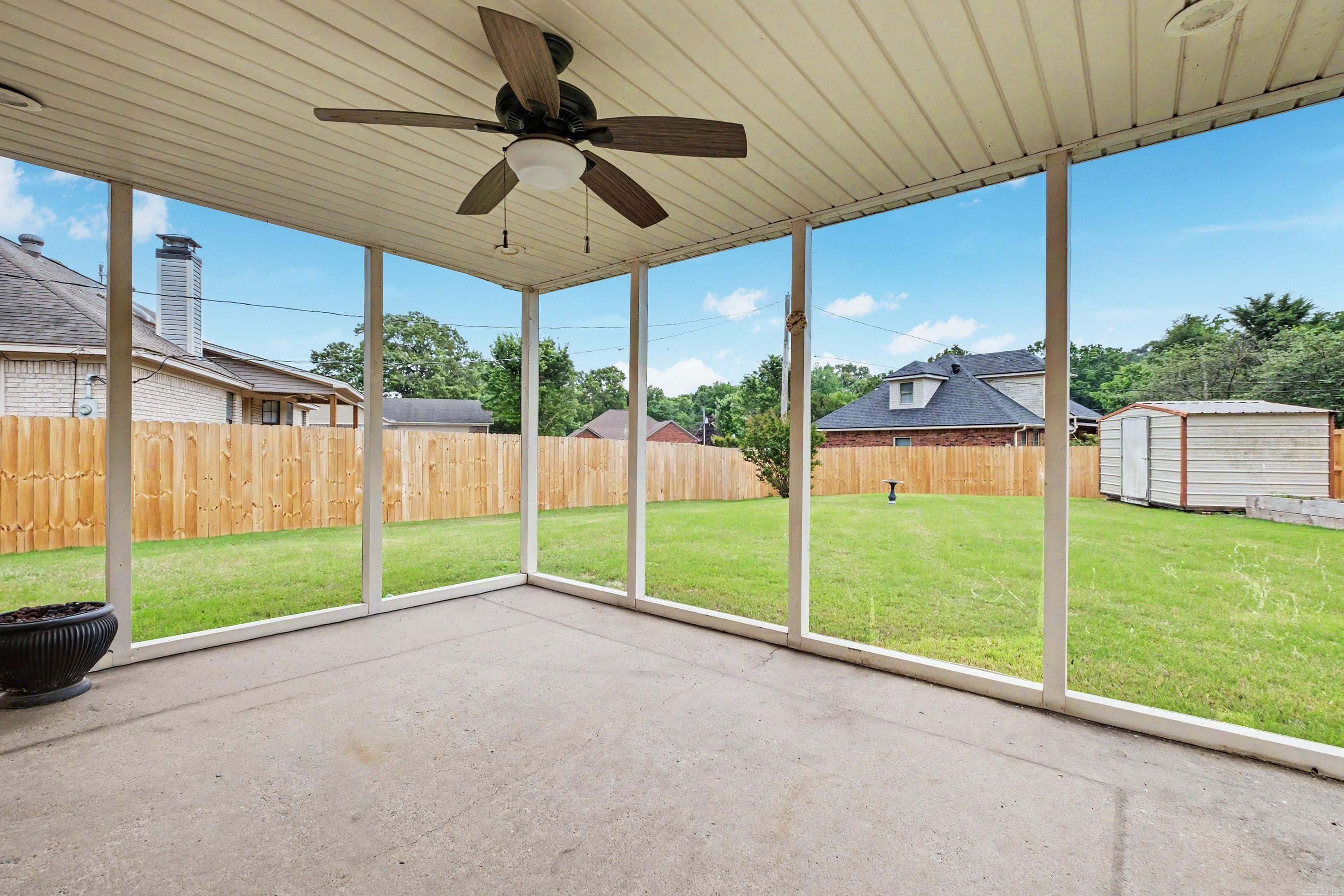 LAKEWOOD VALLEY ADDN - Residential