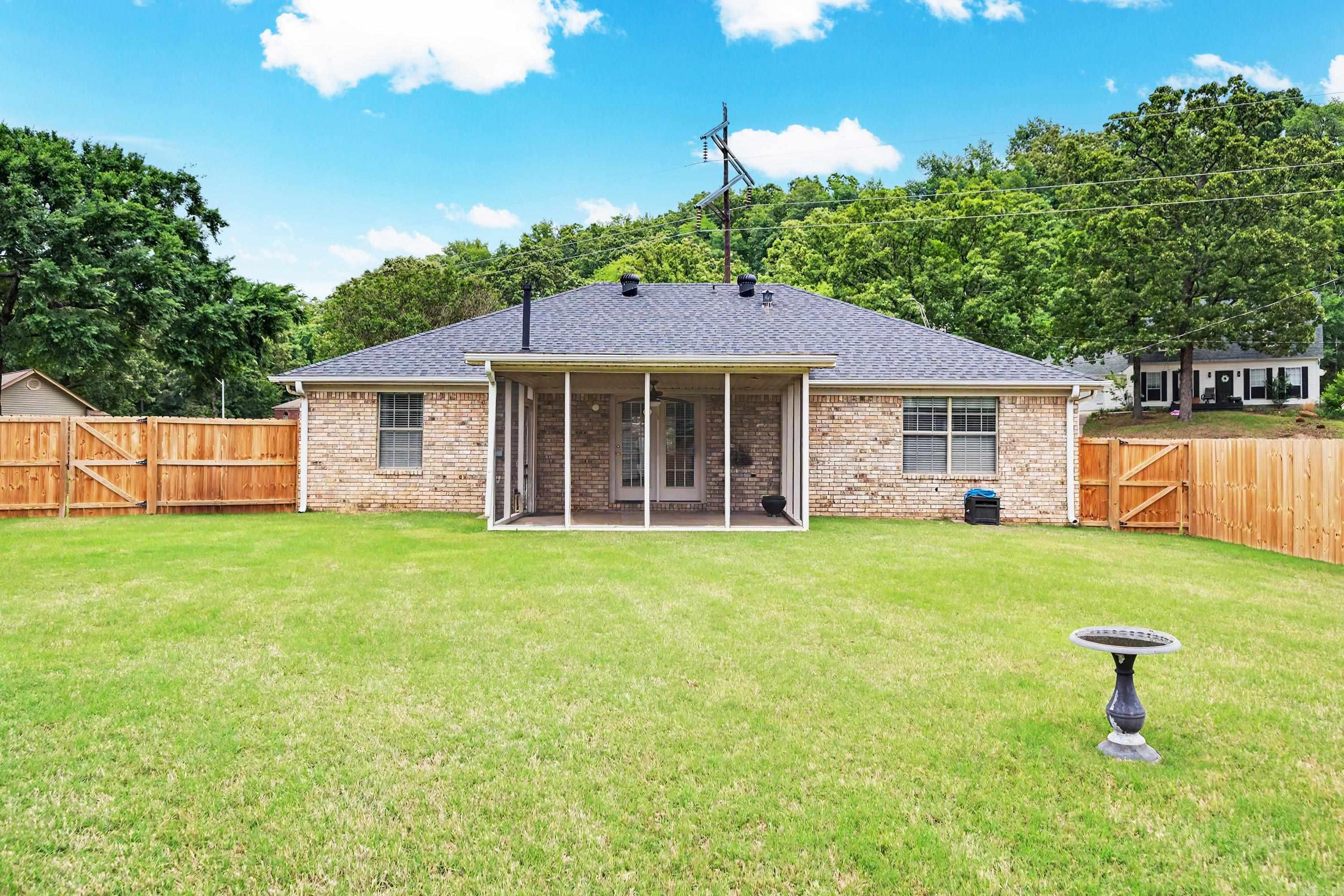 LAKEWOOD VALLEY ADDN - Residential