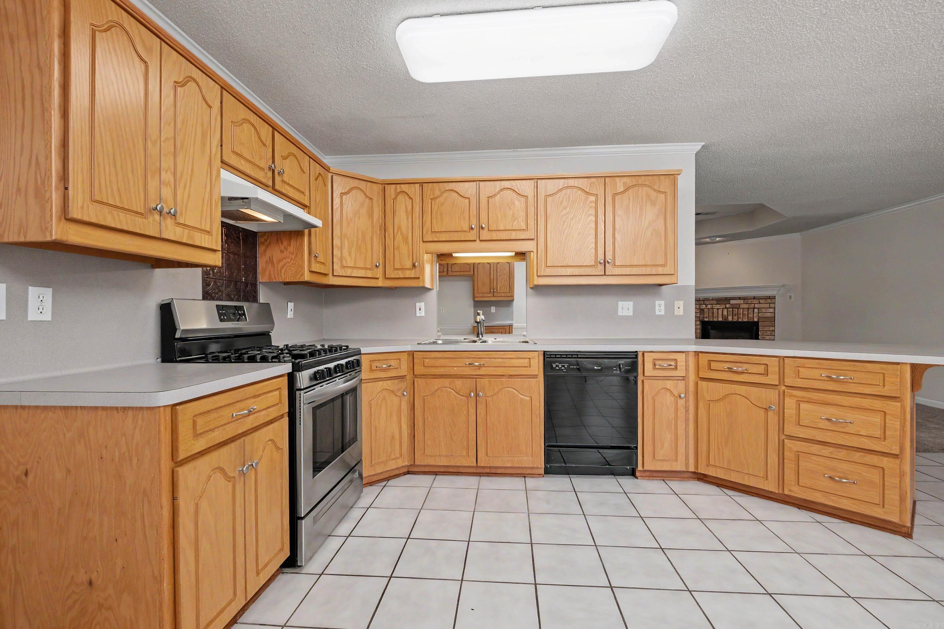 LAKEWOOD VALLEY ADDN - Residential