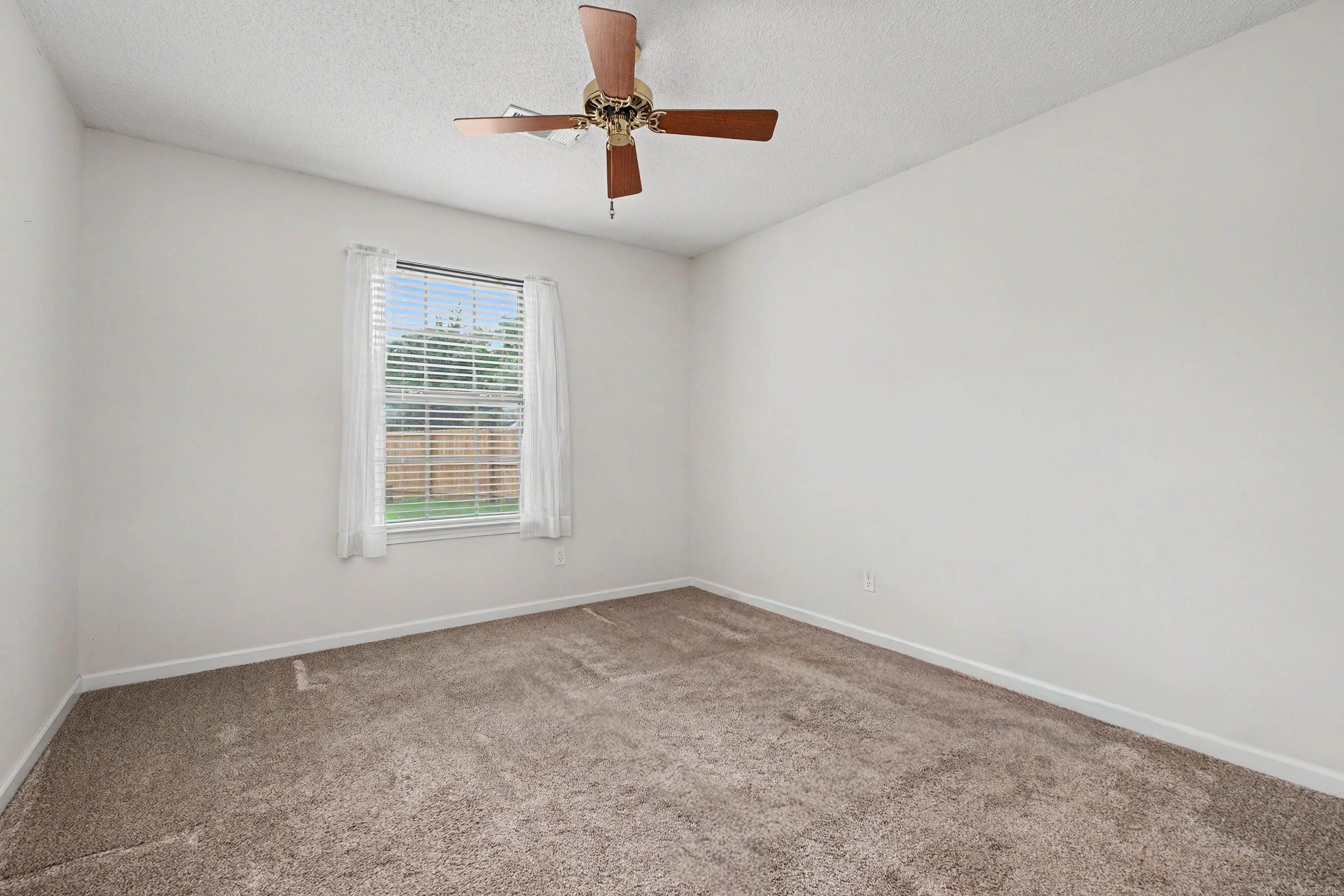 LAKEWOOD VALLEY ADDN - Residential