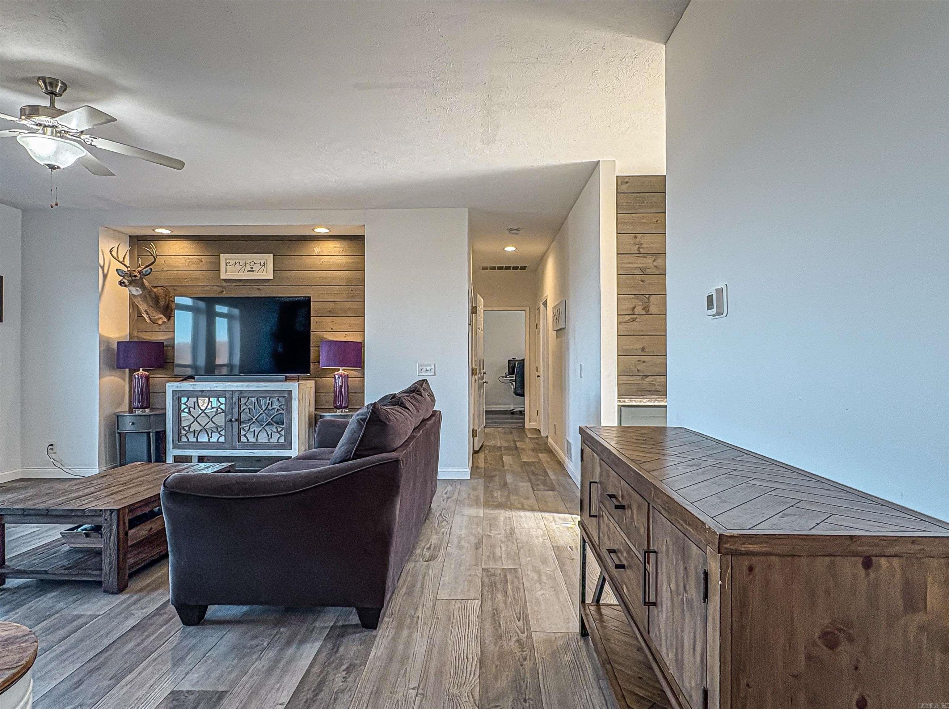 WEBBS LANDING - Residential