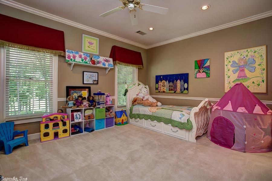 CHENAL VALLEY THE ESTATES - Residential