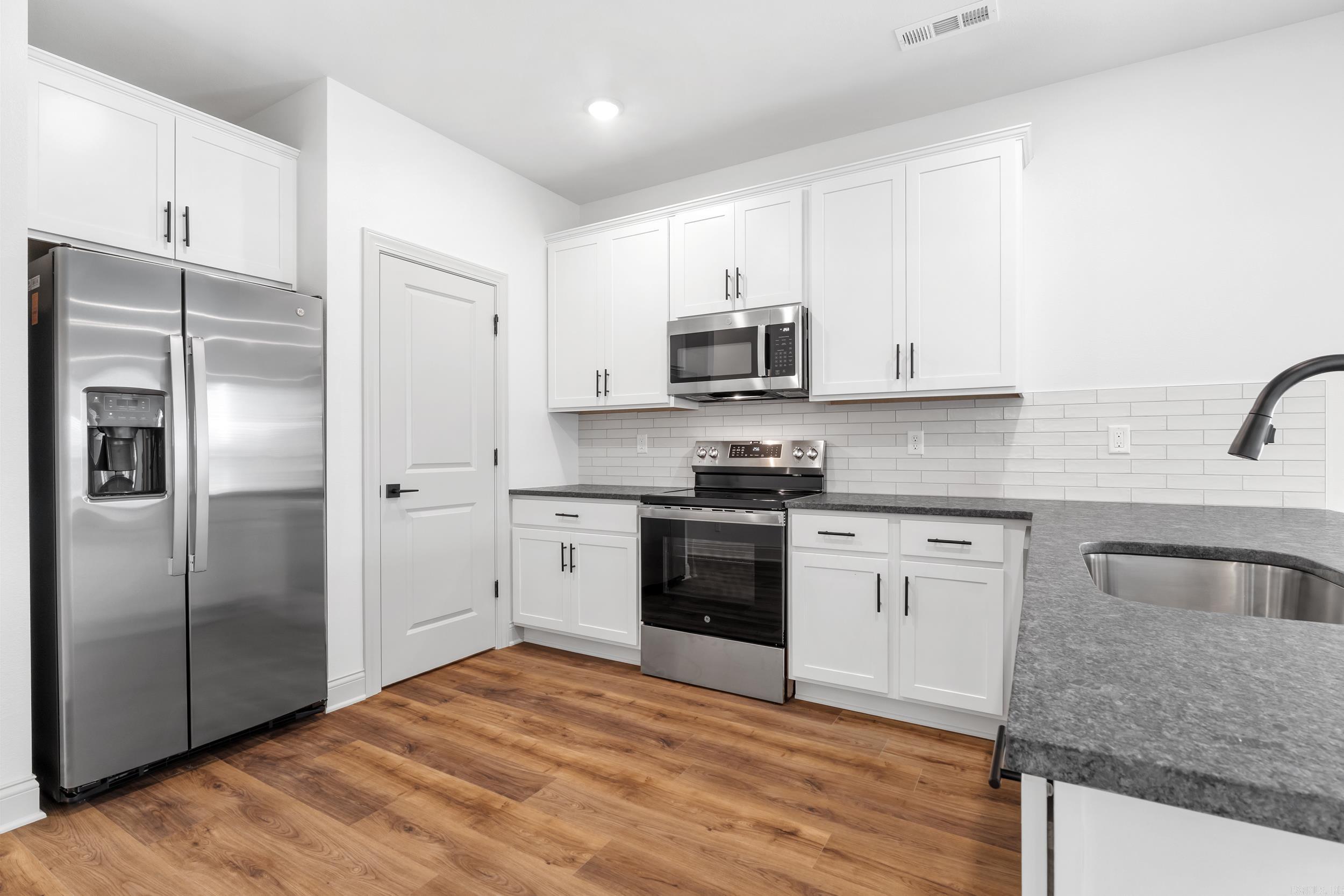 BIG CREEK ESTATES - Residential