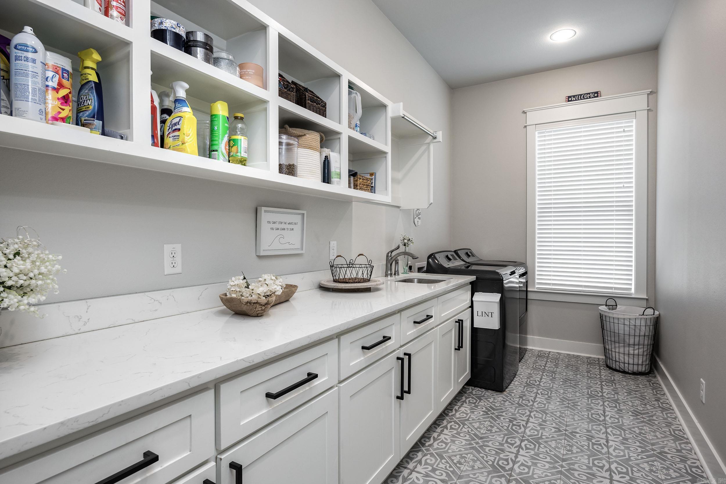 CHENAL VALLEY "CAUREL COURT" - Residential