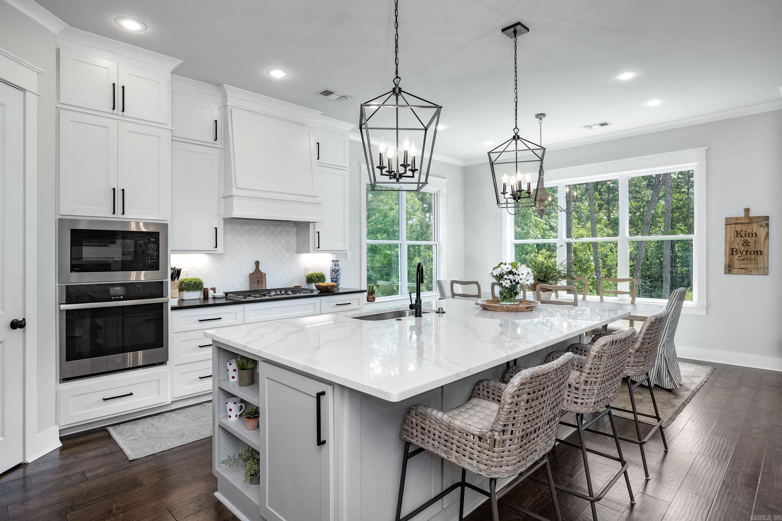 CHENAL VALLEY "CAUREL COURT" - Residential