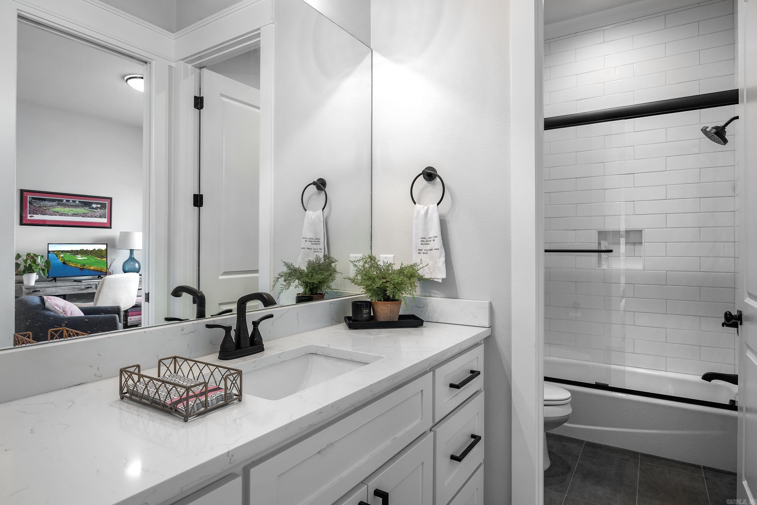 CHENAL VALLEY "CAUREL COURT" - Residential