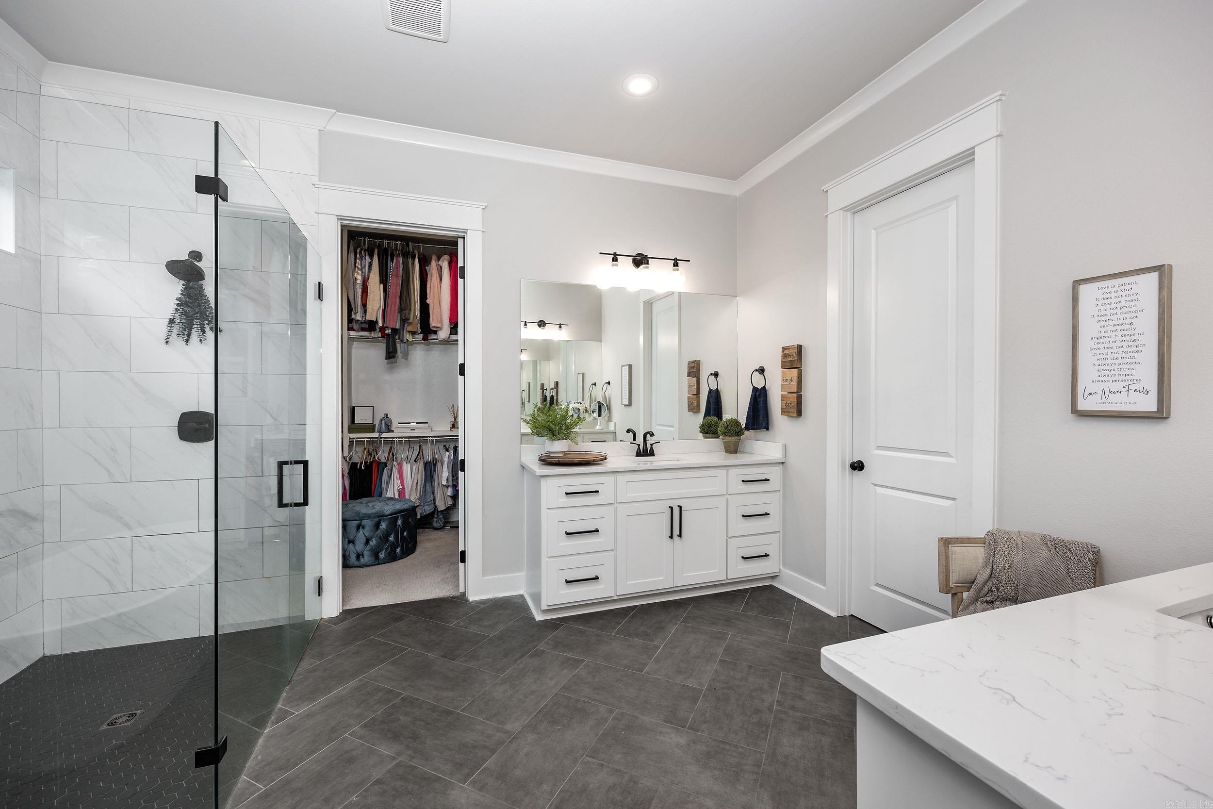 CHENAL VALLEY "CAUREL COURT" - Residential