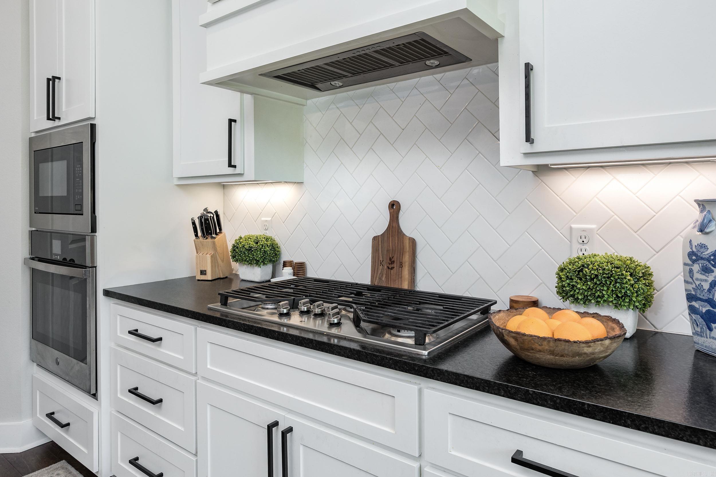 CHENAL VALLEY "CAUREL COURT" - Residential