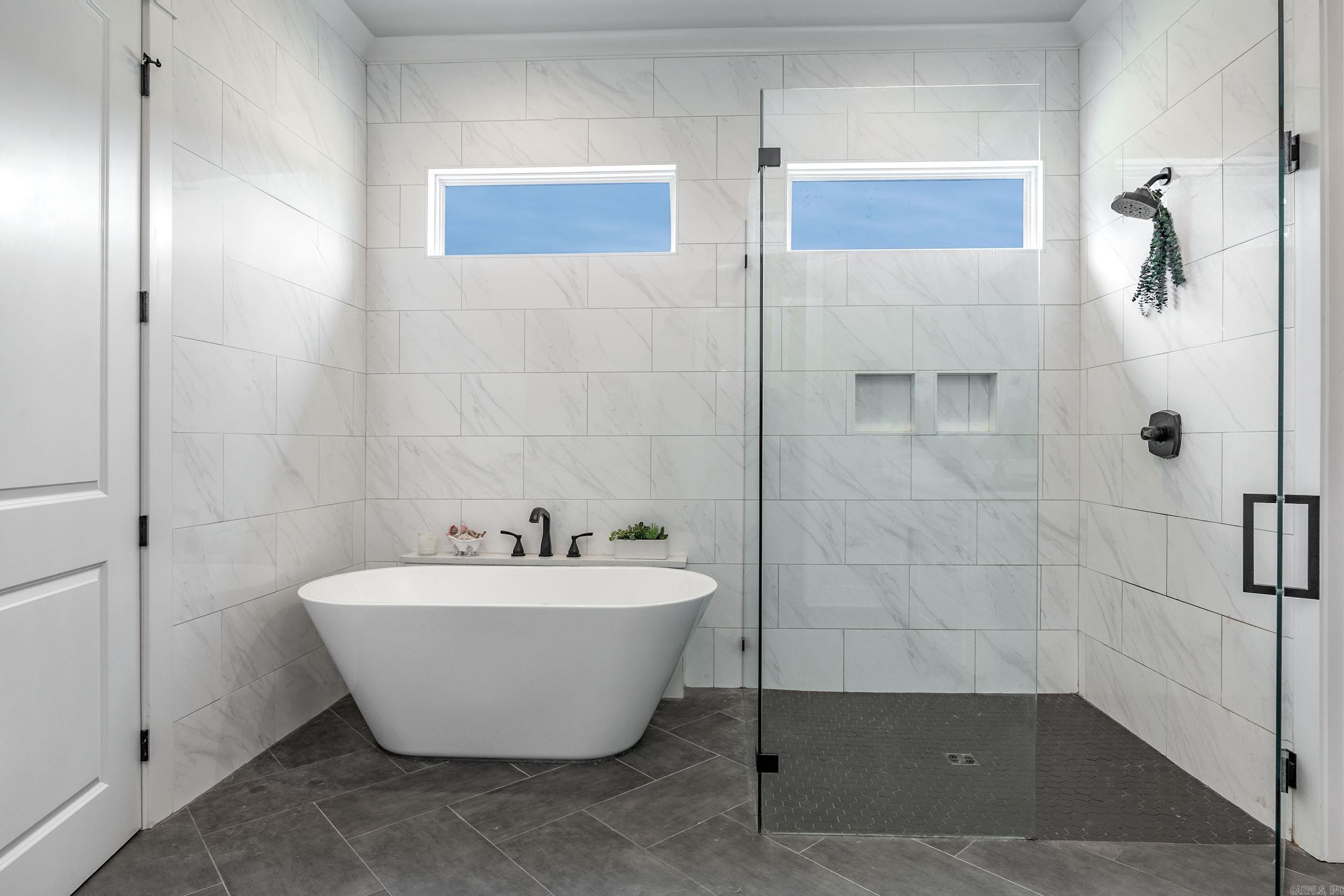 CHENAL VALLEY "CAUREL COURT" - Residential