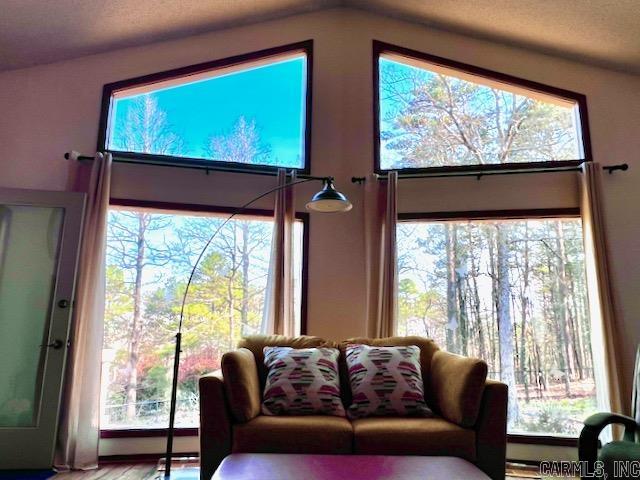 BALENCIAGA - Residential