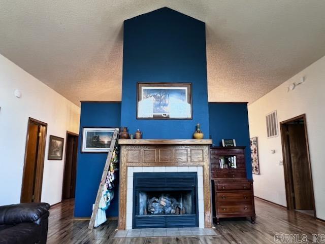 BALENCIAGA - Residential