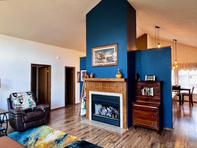 BALENCIAGA - Residential