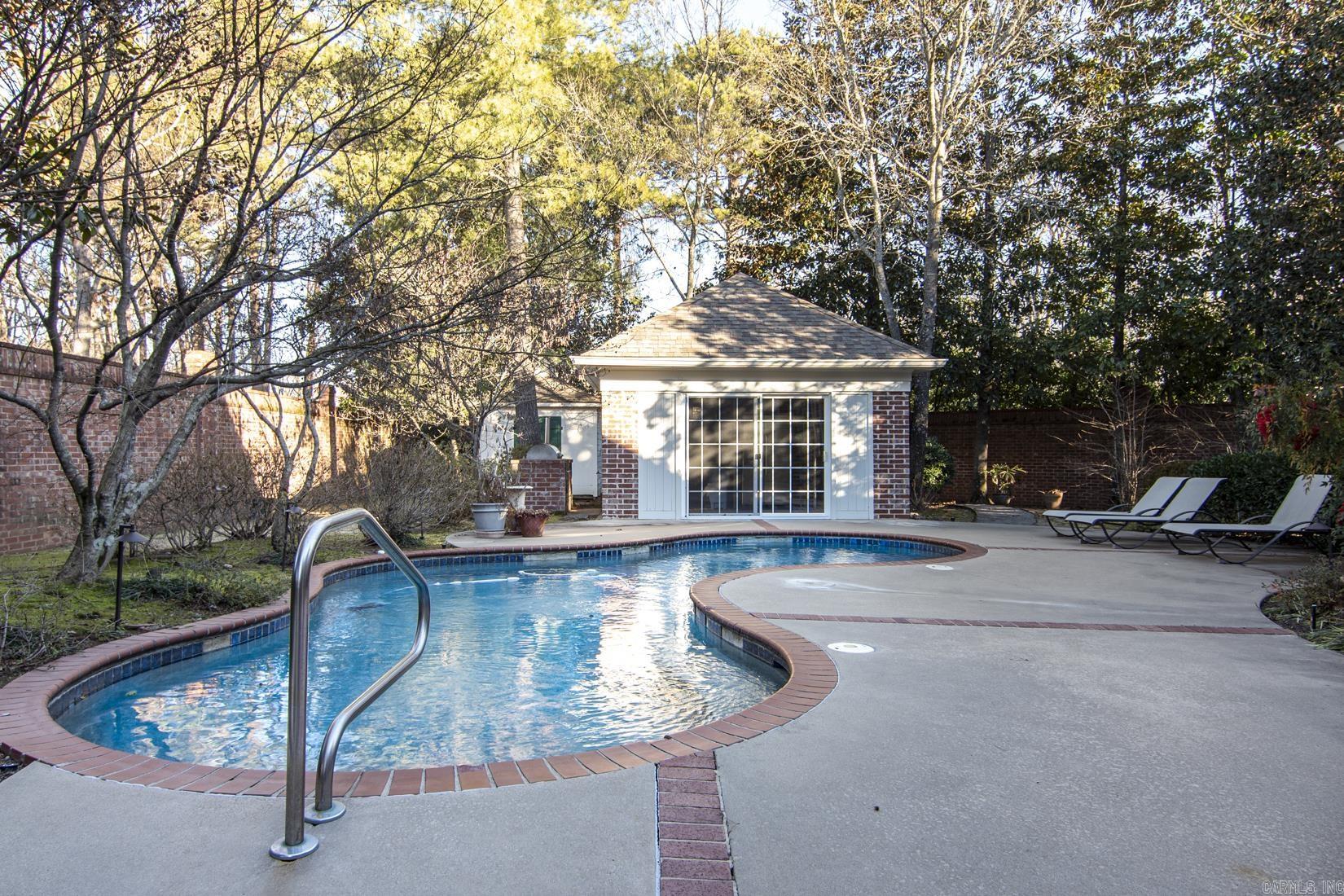 HICKORY CREEK - Residential