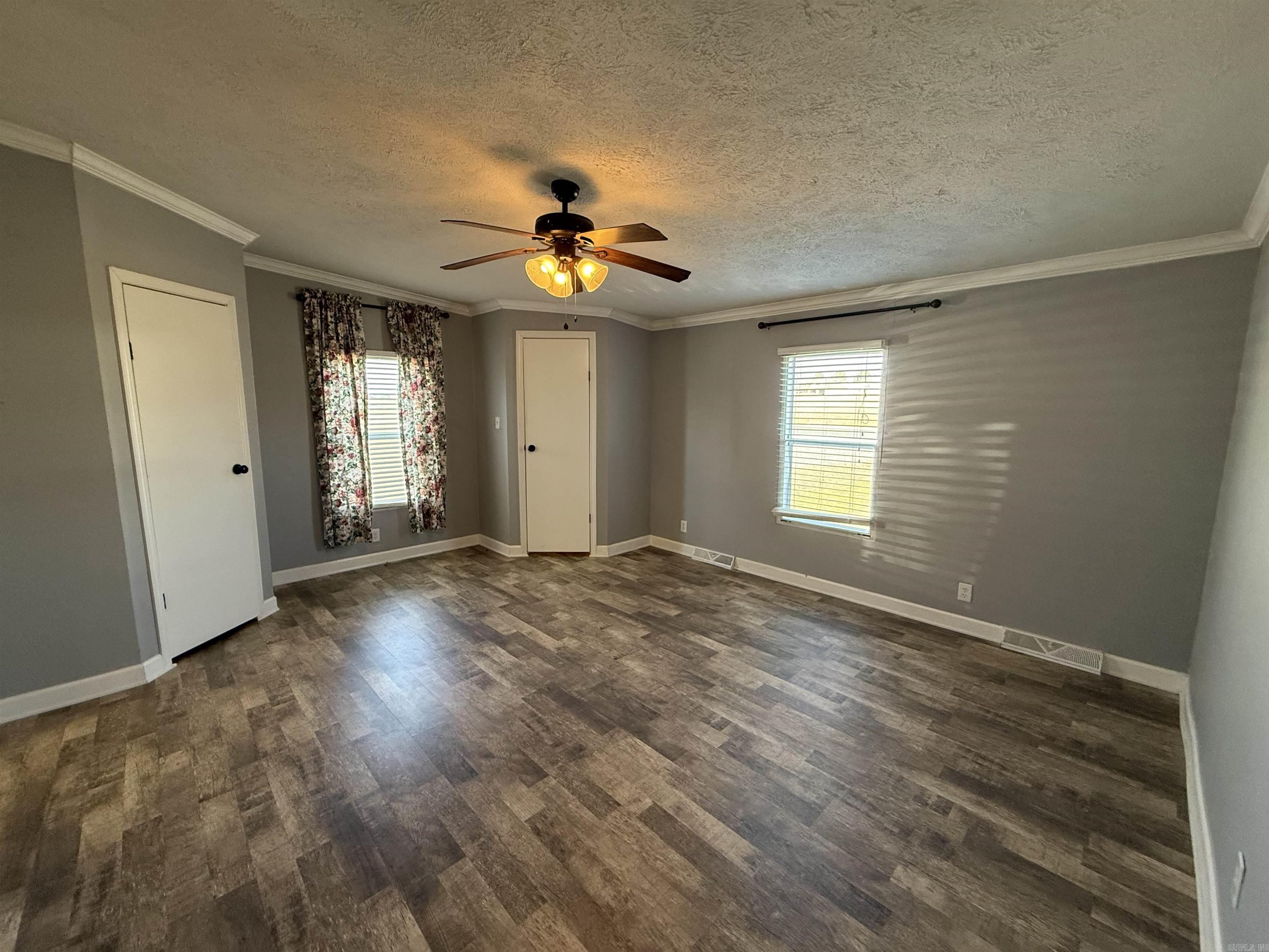 JOHN FINLEY SUBD - Residential