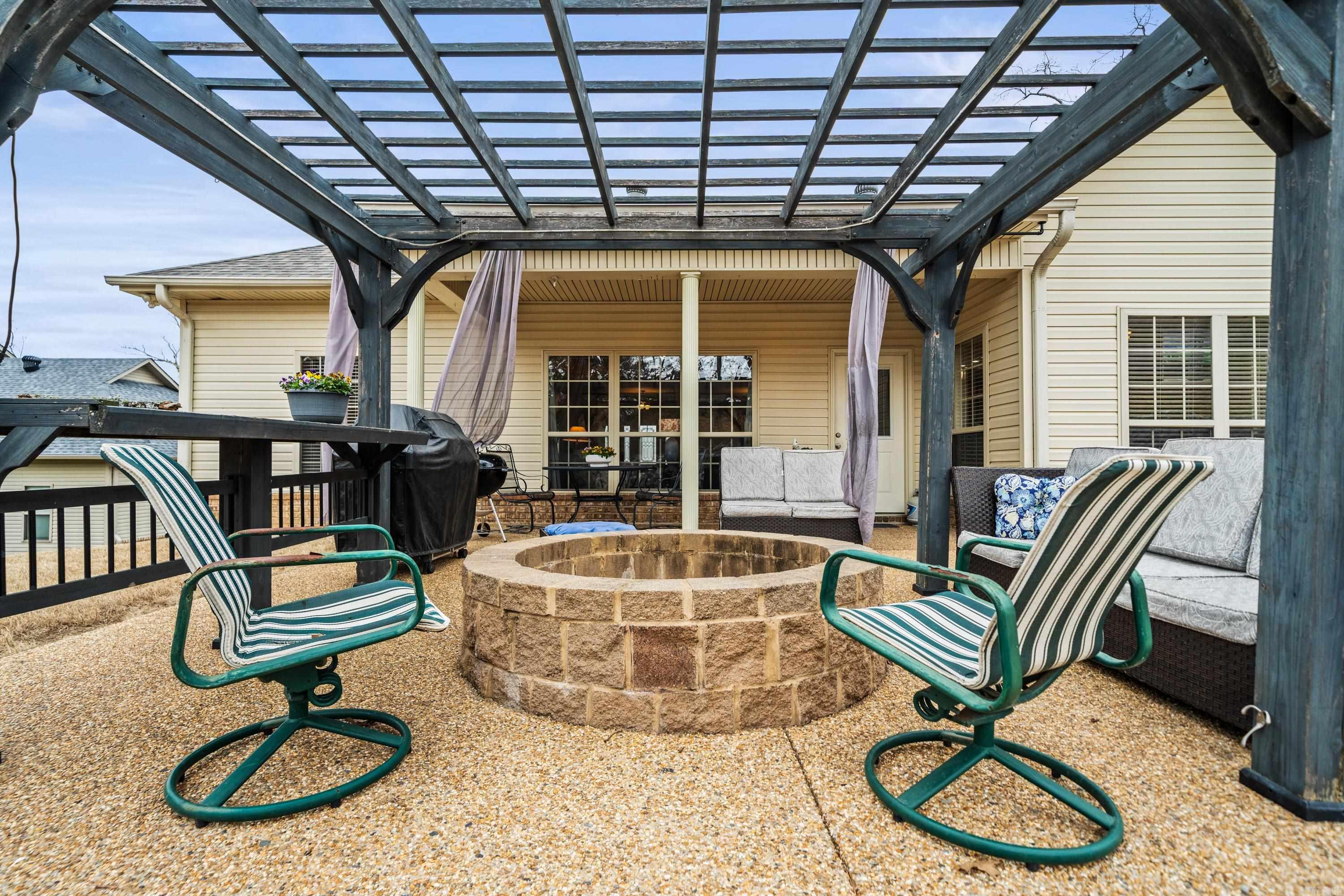 LAKEVIEW - Residential