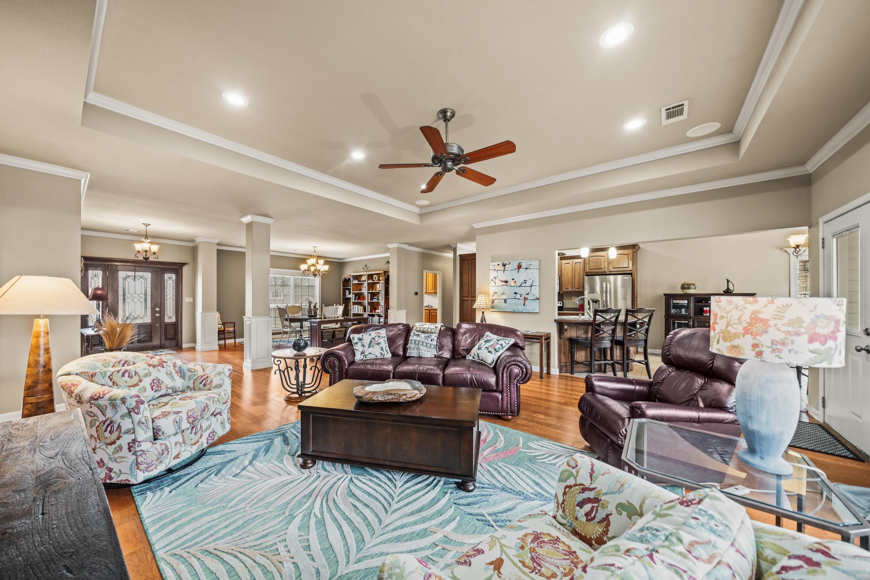 LAKEVIEW - Residential