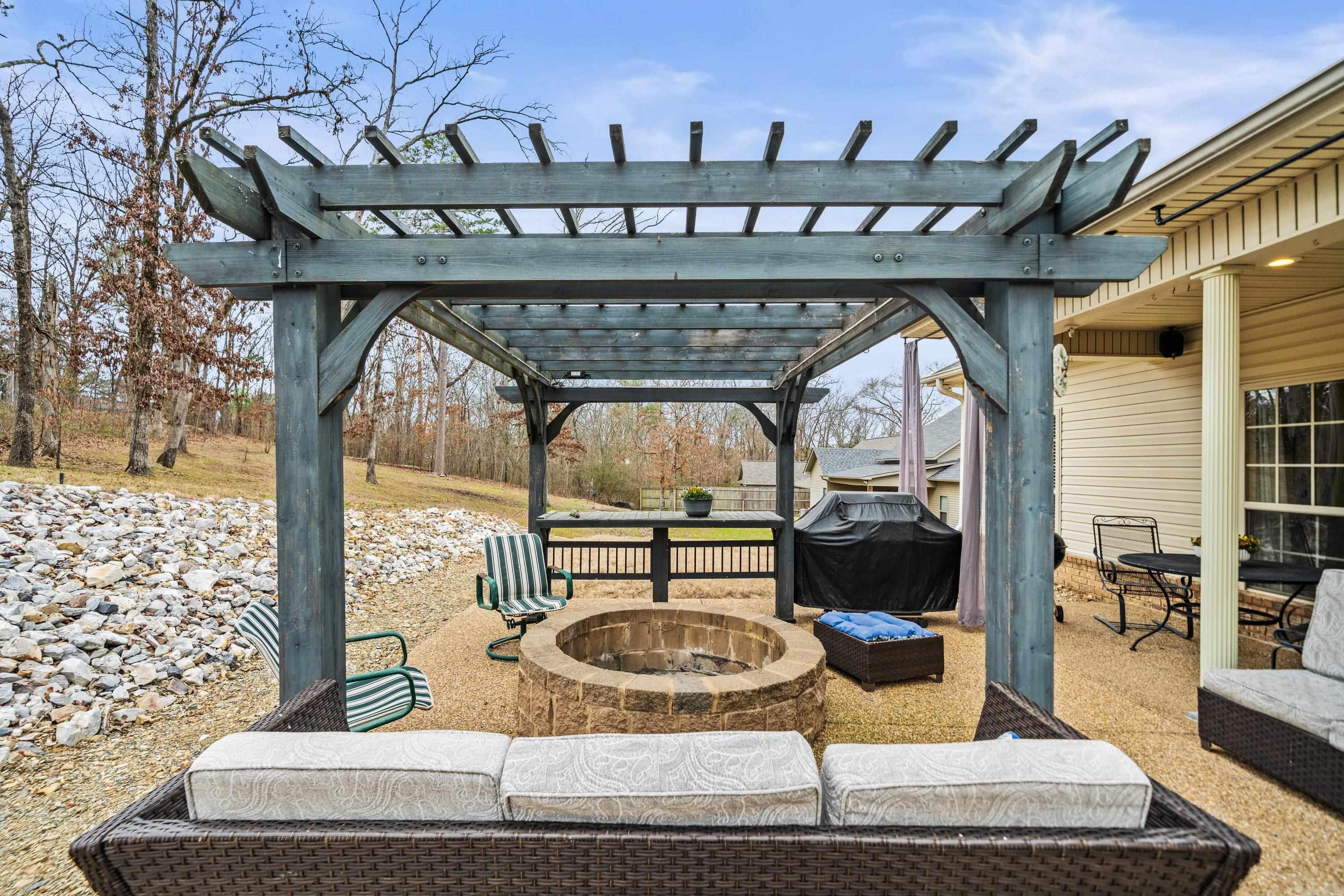 LAKEVIEW - Residential