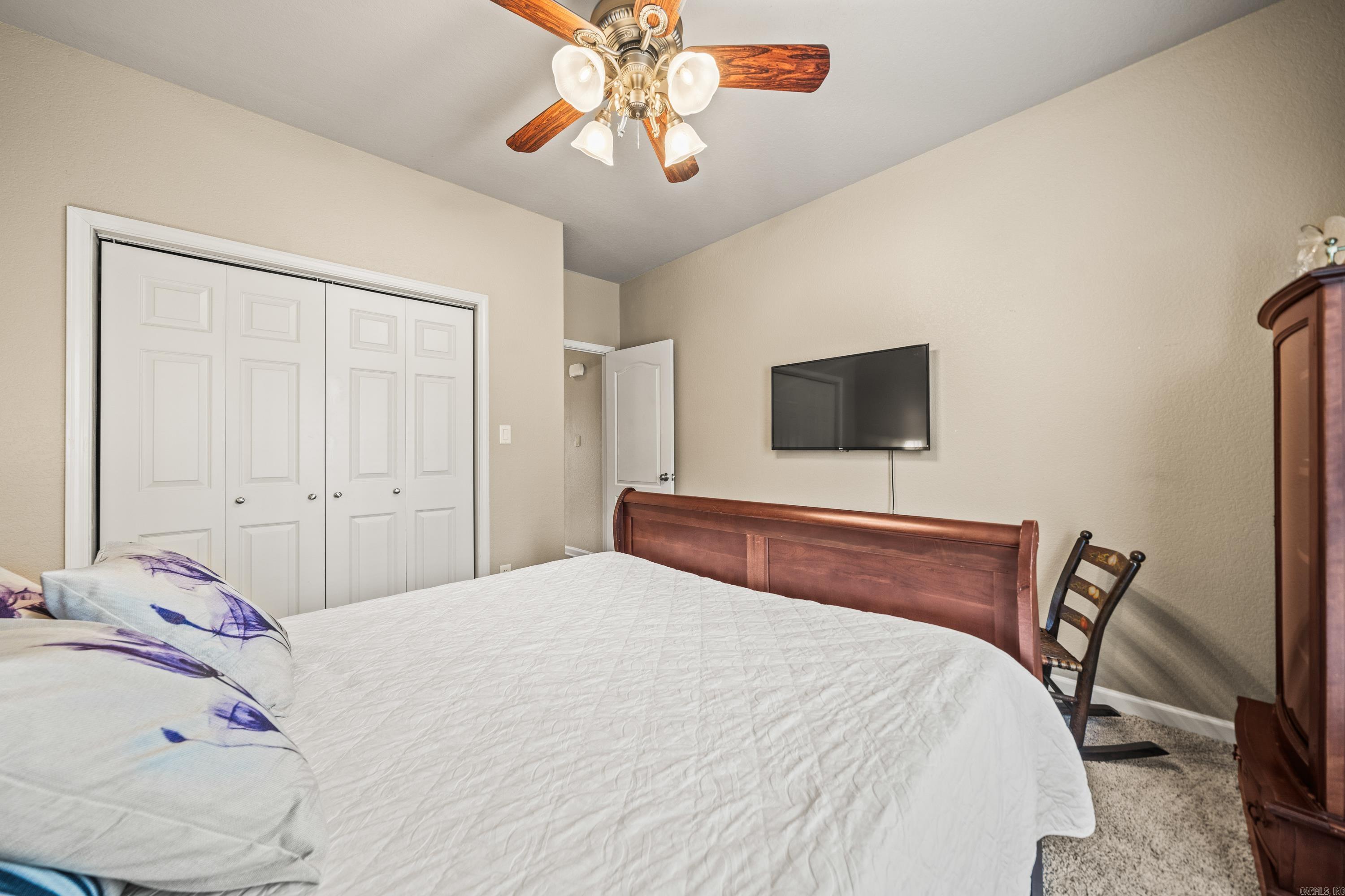 LAKEVIEW - Residential