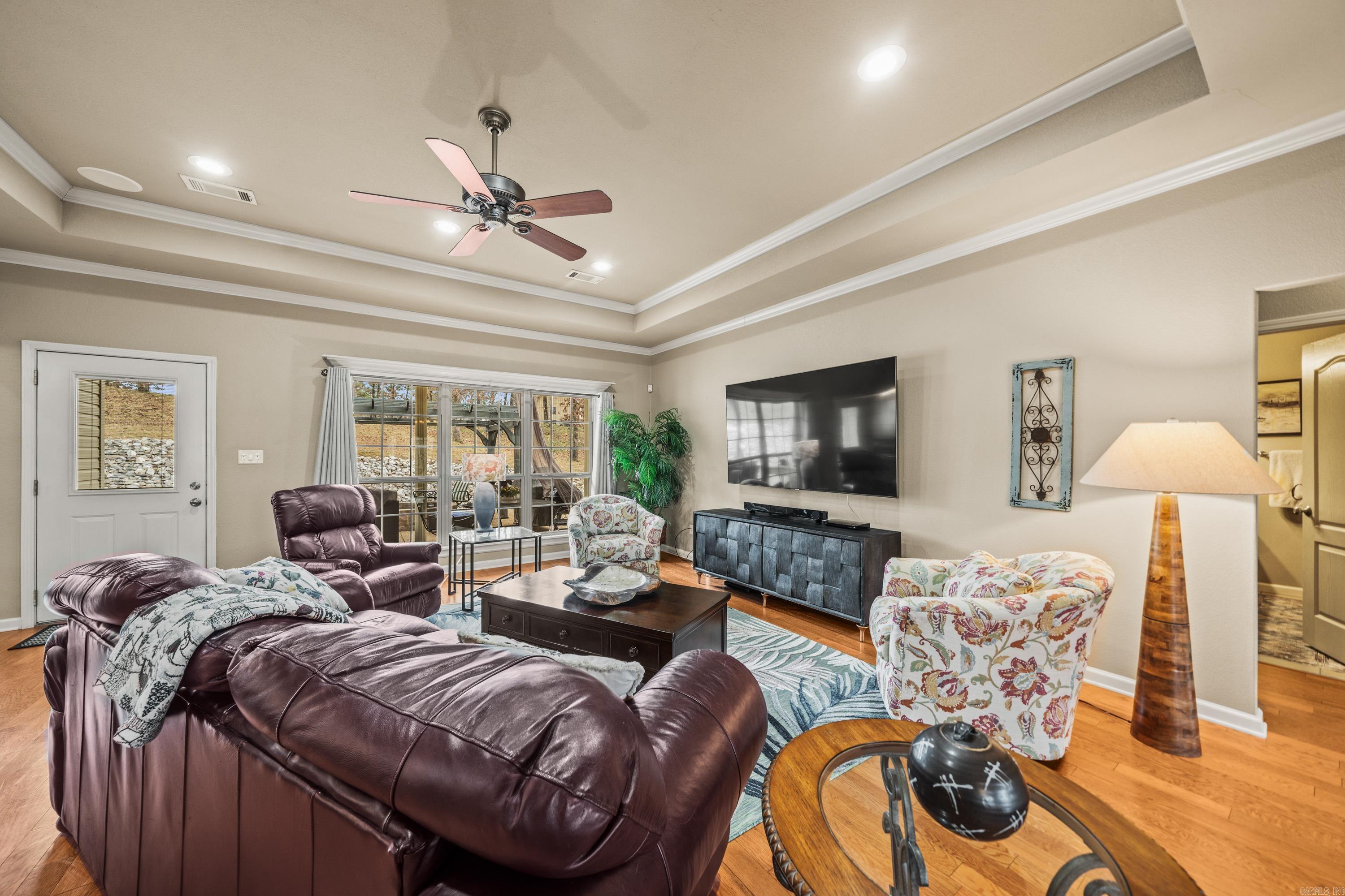 LAKEVIEW - Residential