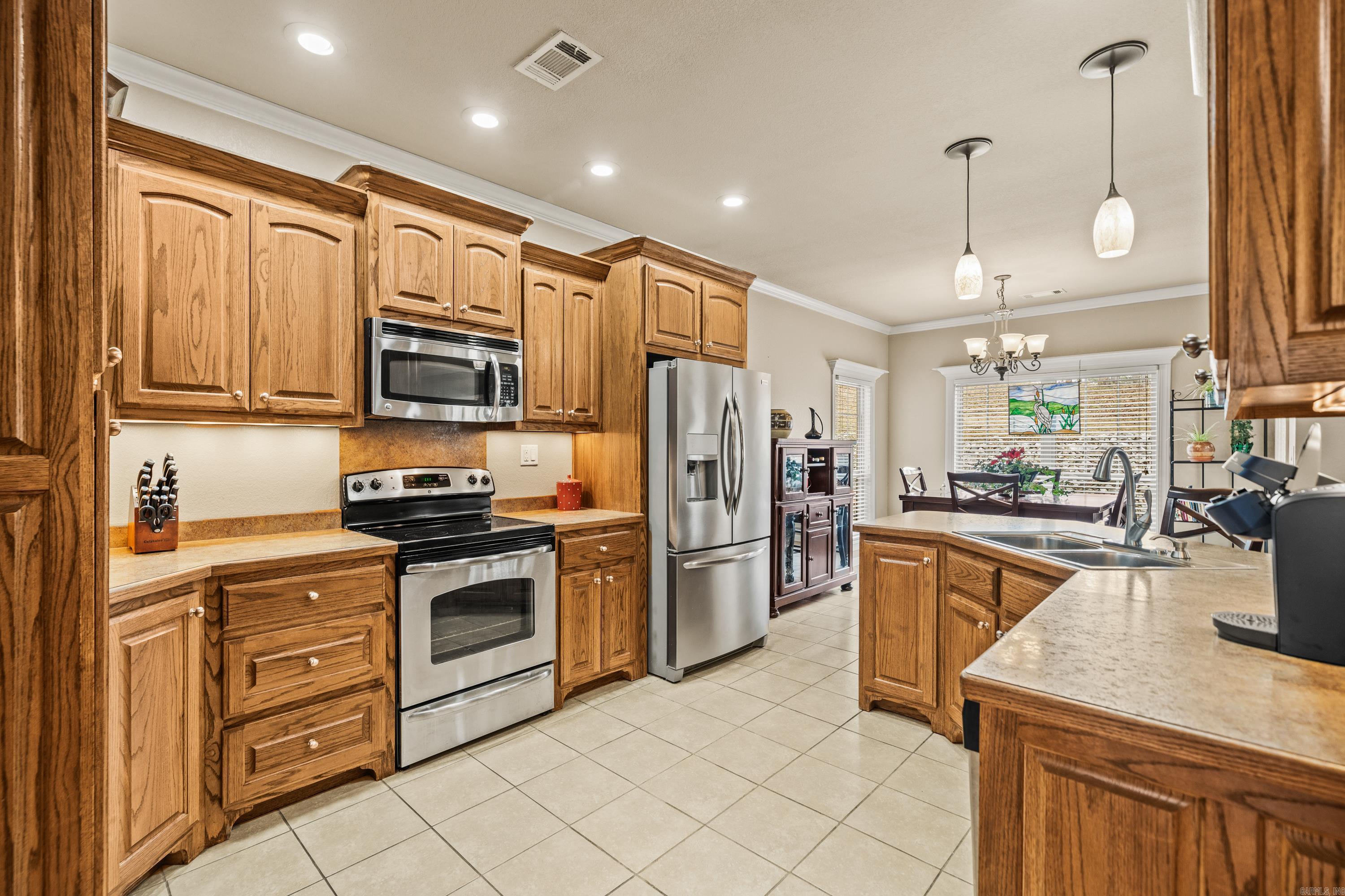 LAKEVIEW - Residential