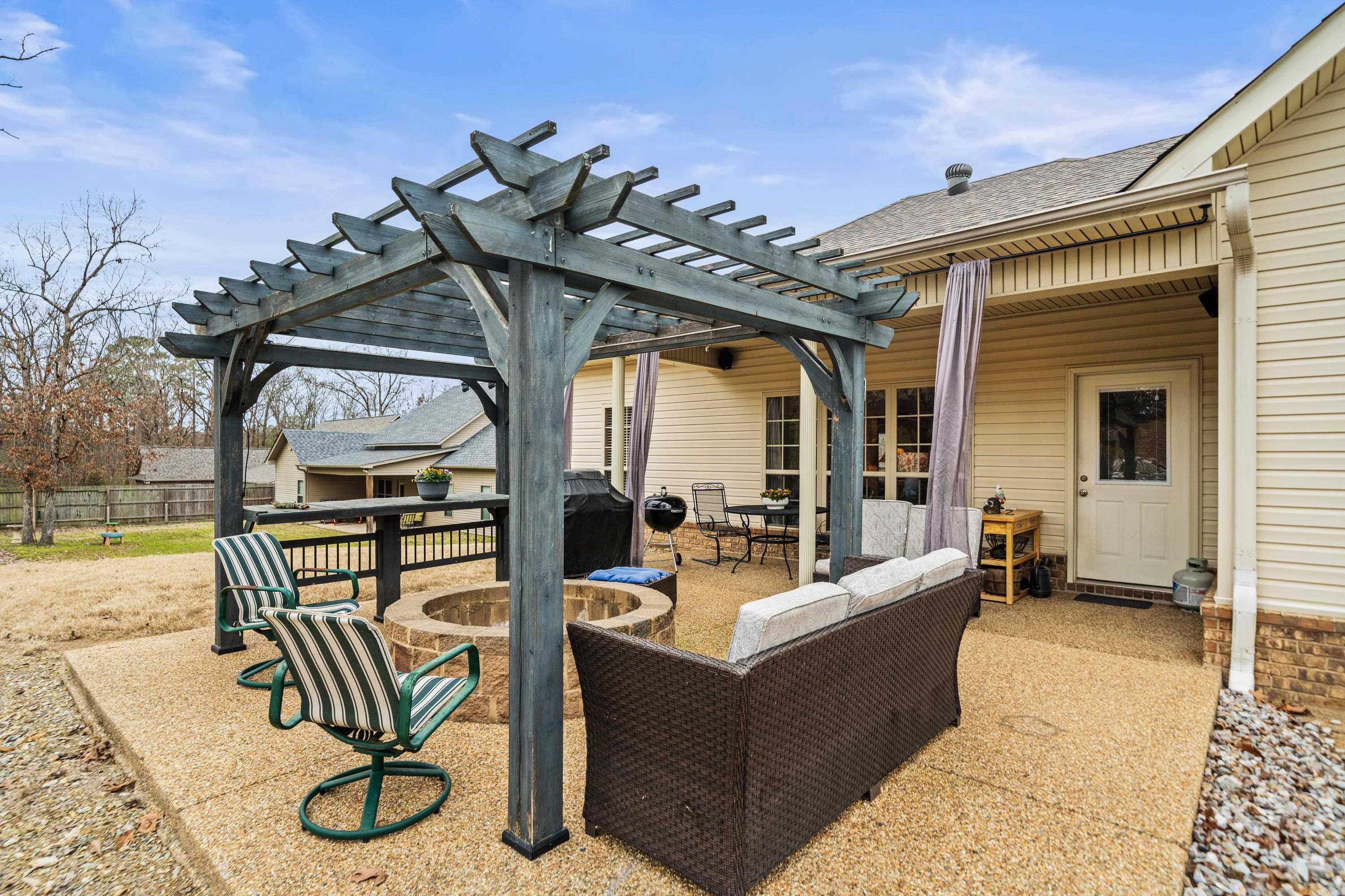 LAKEVIEW - Residential