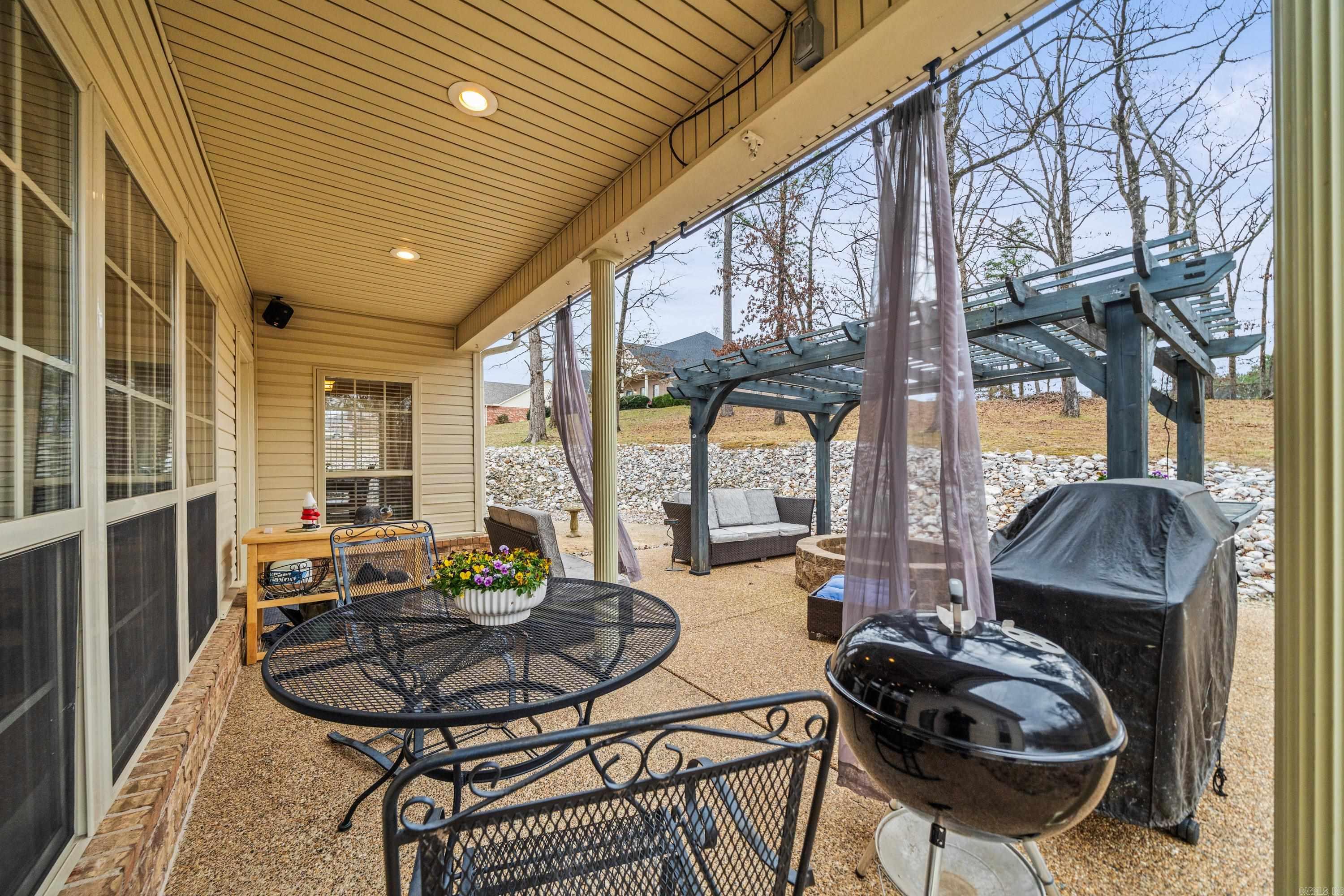 LAKEVIEW - Residential