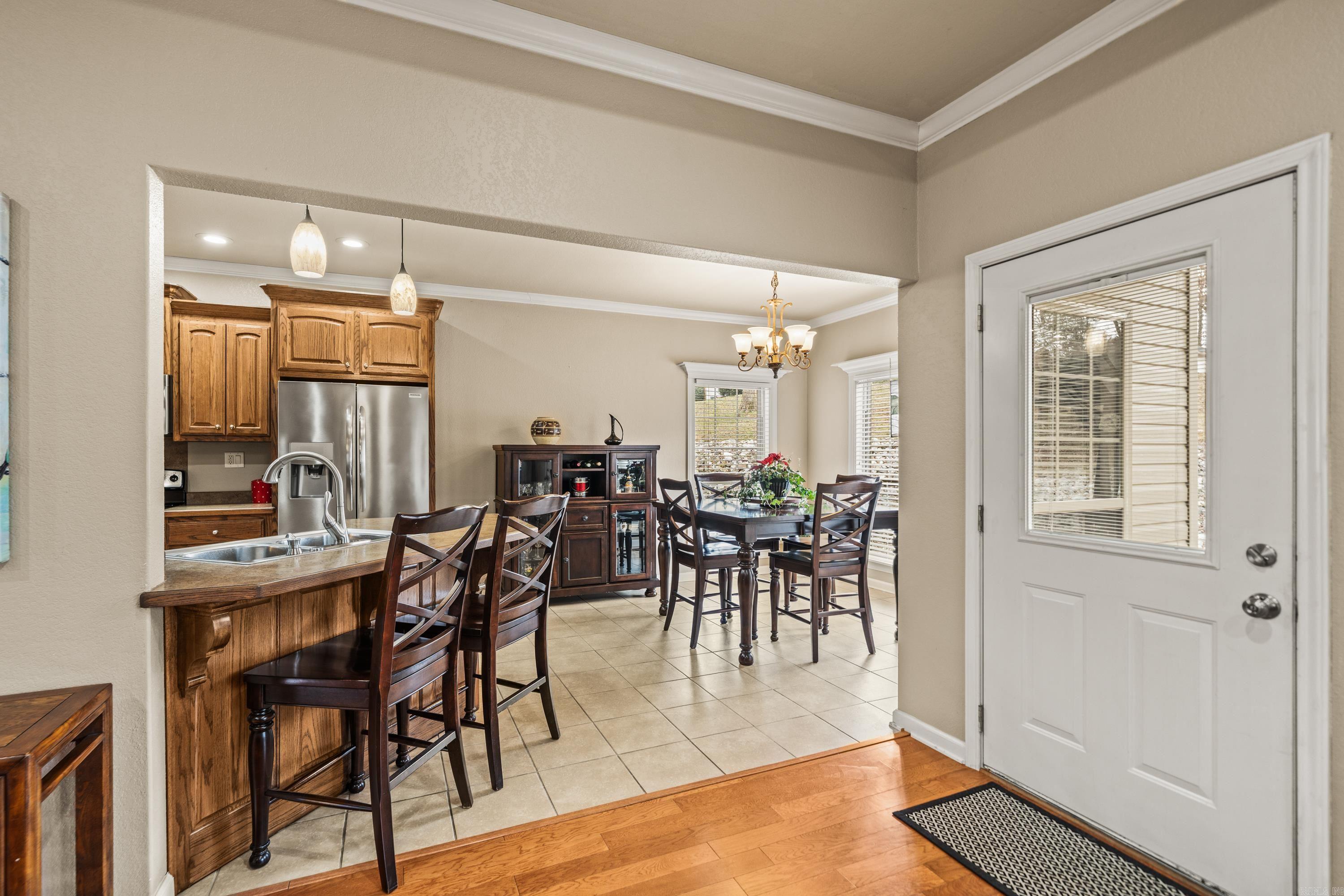 LAKEVIEW - Residential