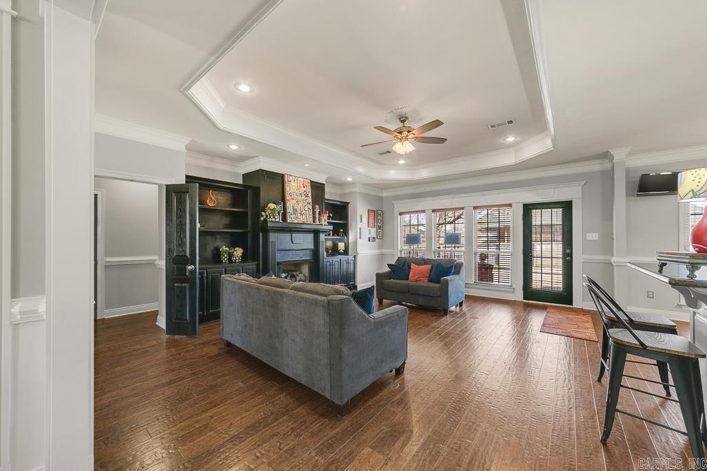 SHADOW CREEK - Residential