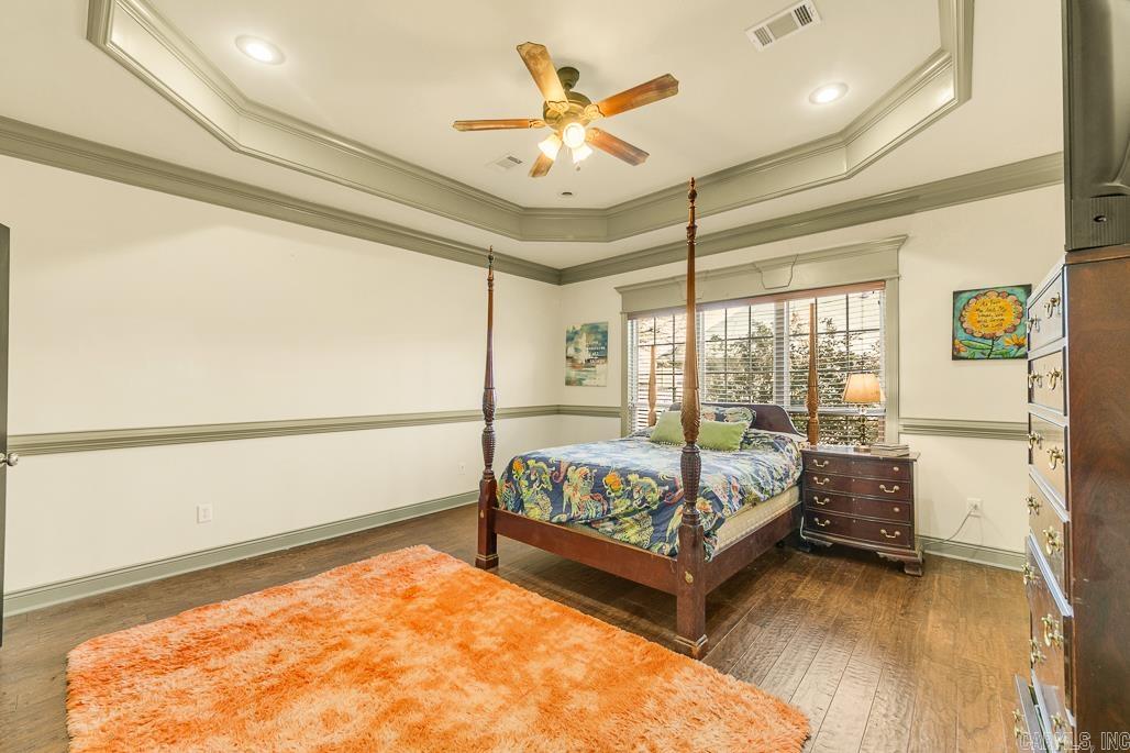 SHADOW CREEK - Residential