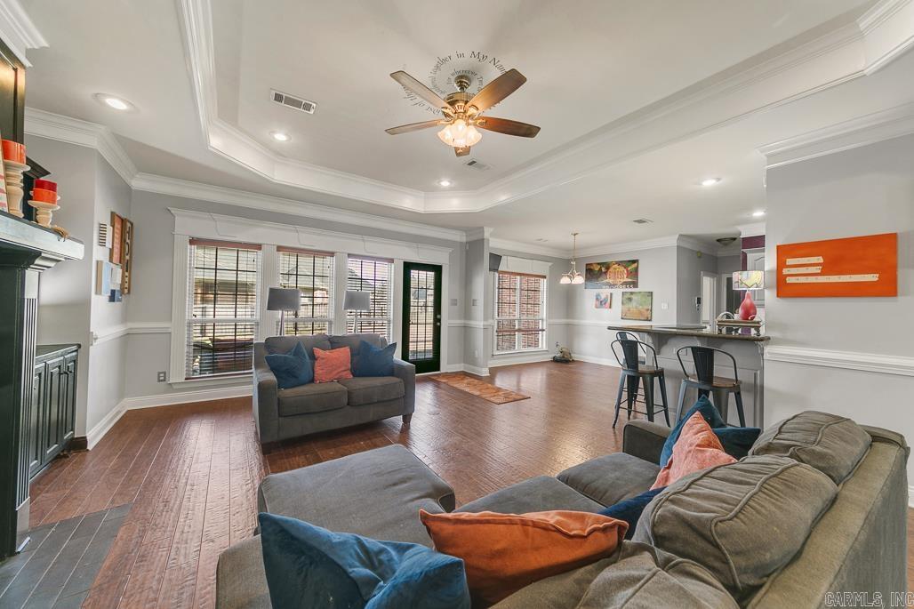 SHADOW CREEK - Residential